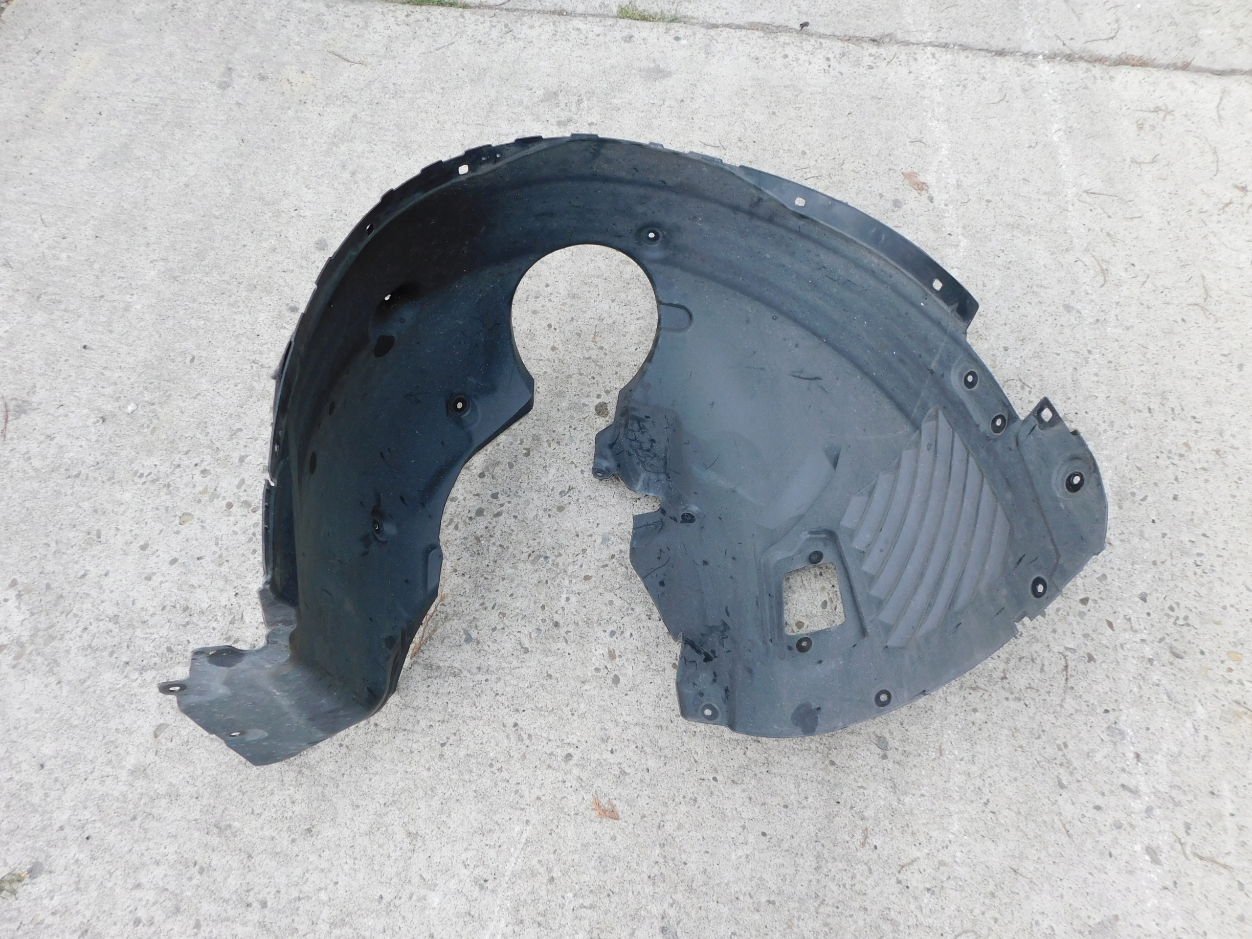 BMW X1 U11 mudguard right front original nice 41628 SP08658