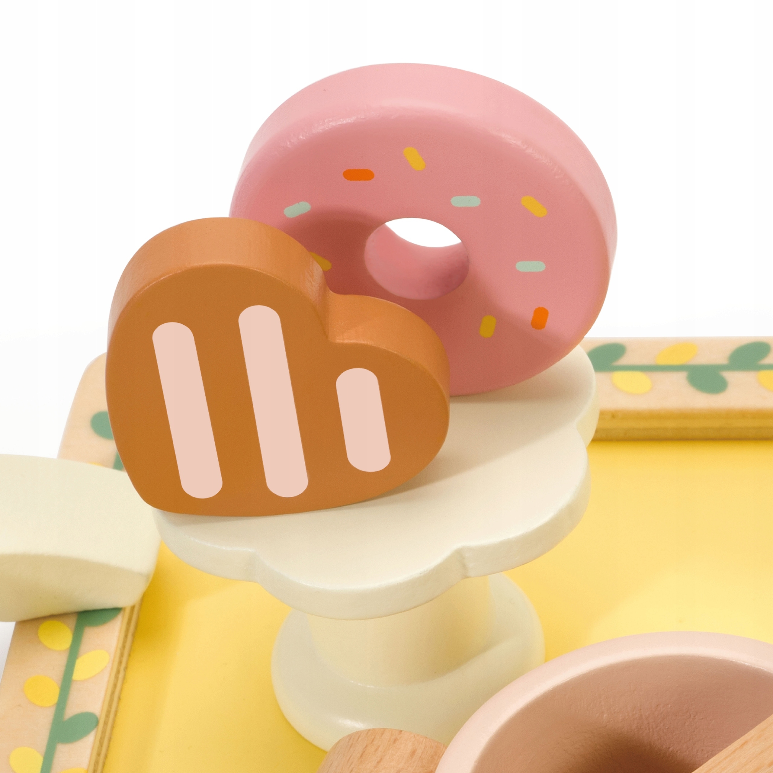 DREWNIANY ZESTAW DO HERBAT DZIECI AKCESORIA SERWIS KAWOWY CLASSIC WORLD Wiek dziecka 3 lata +