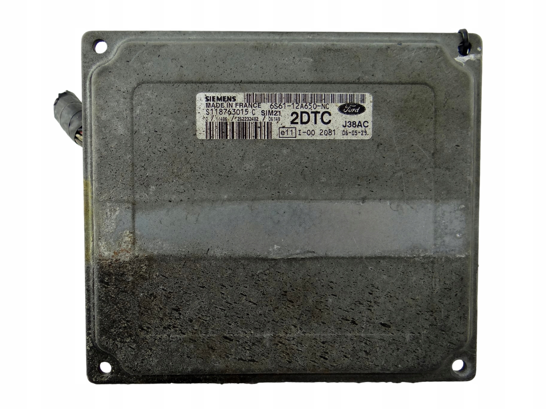 control unit of the engine FORD FIESTA MK6 S118763015 C