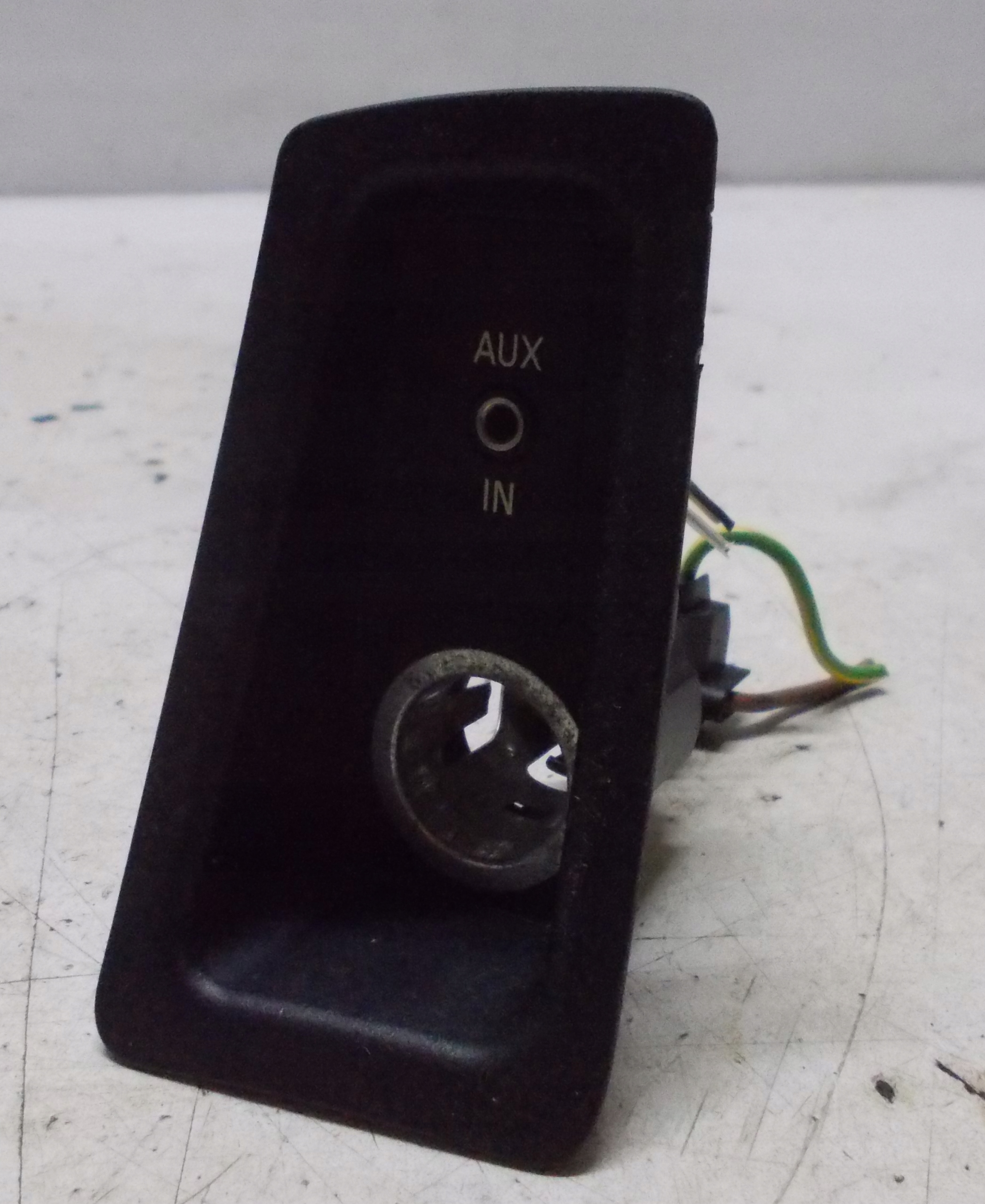 BMW E87 07R 3D adapter AUX 6930561