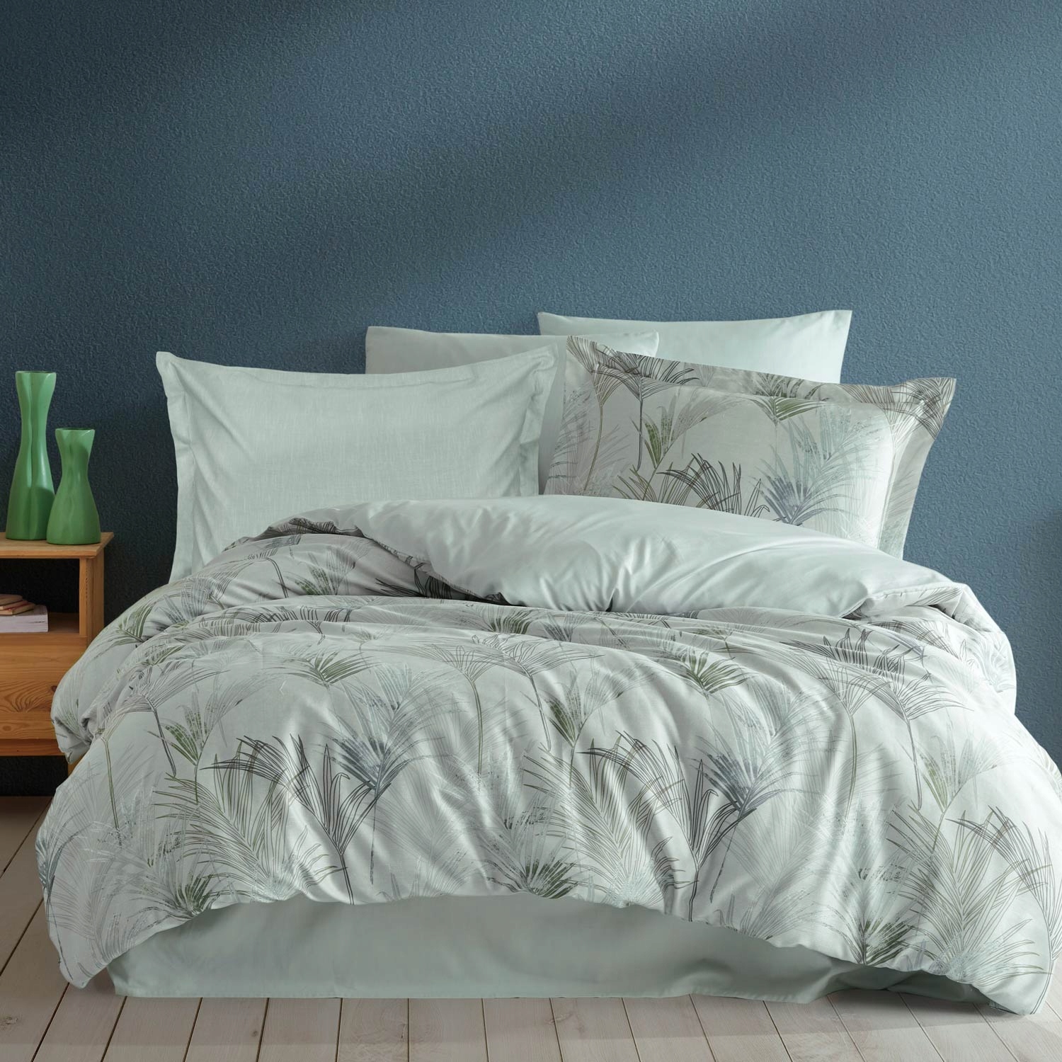 Posteľná Bielizeň bavlnená saténová Palmiro 200x220 zelené listy