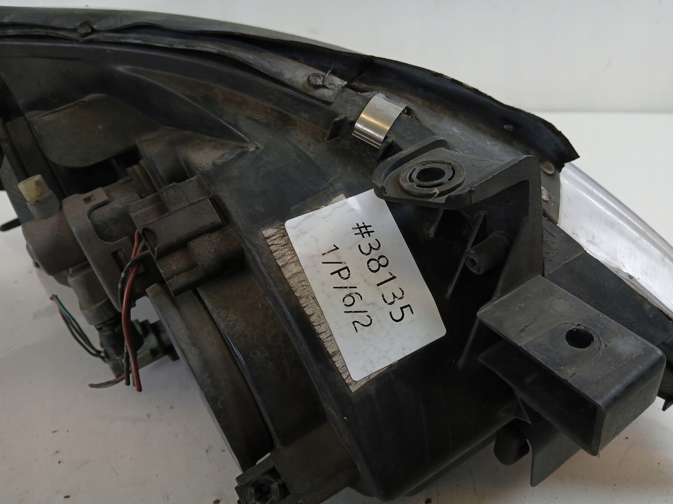 NISSAN PRIMERA P12 feu gauche avant beau