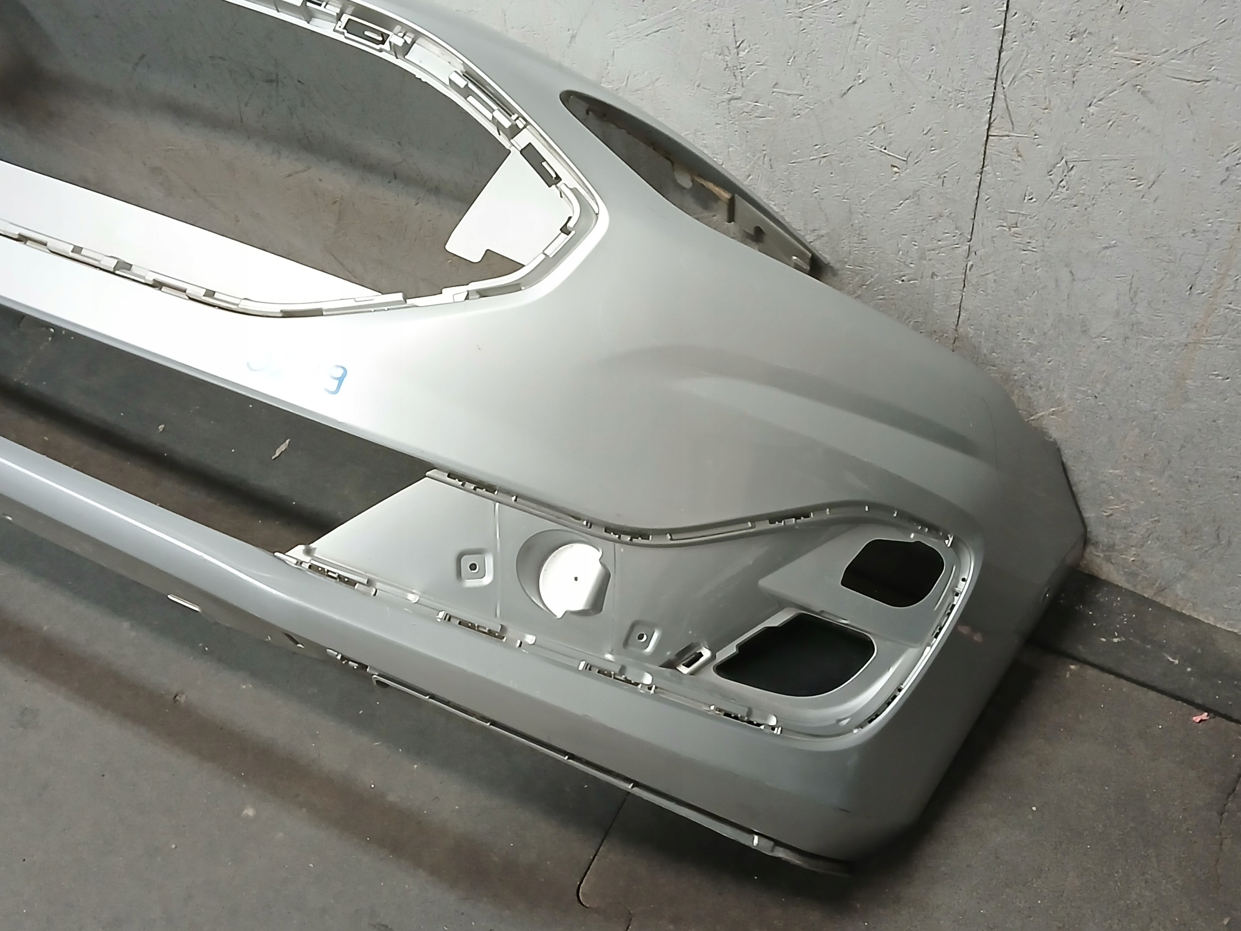 nárazník předek FORD FOCUS MK4 LIFT