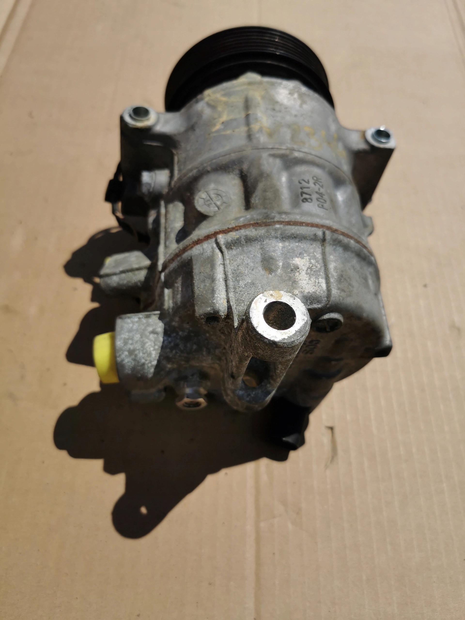 VW T-ROC 1.0 3Q0816803E compressor; of the air conditioning compressor