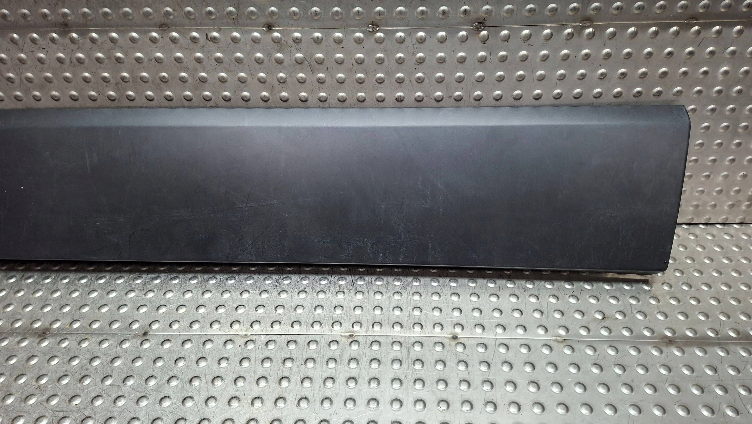moulding side left 768556674R FIAT TALENTO RENAULT TRAFIC III 2014