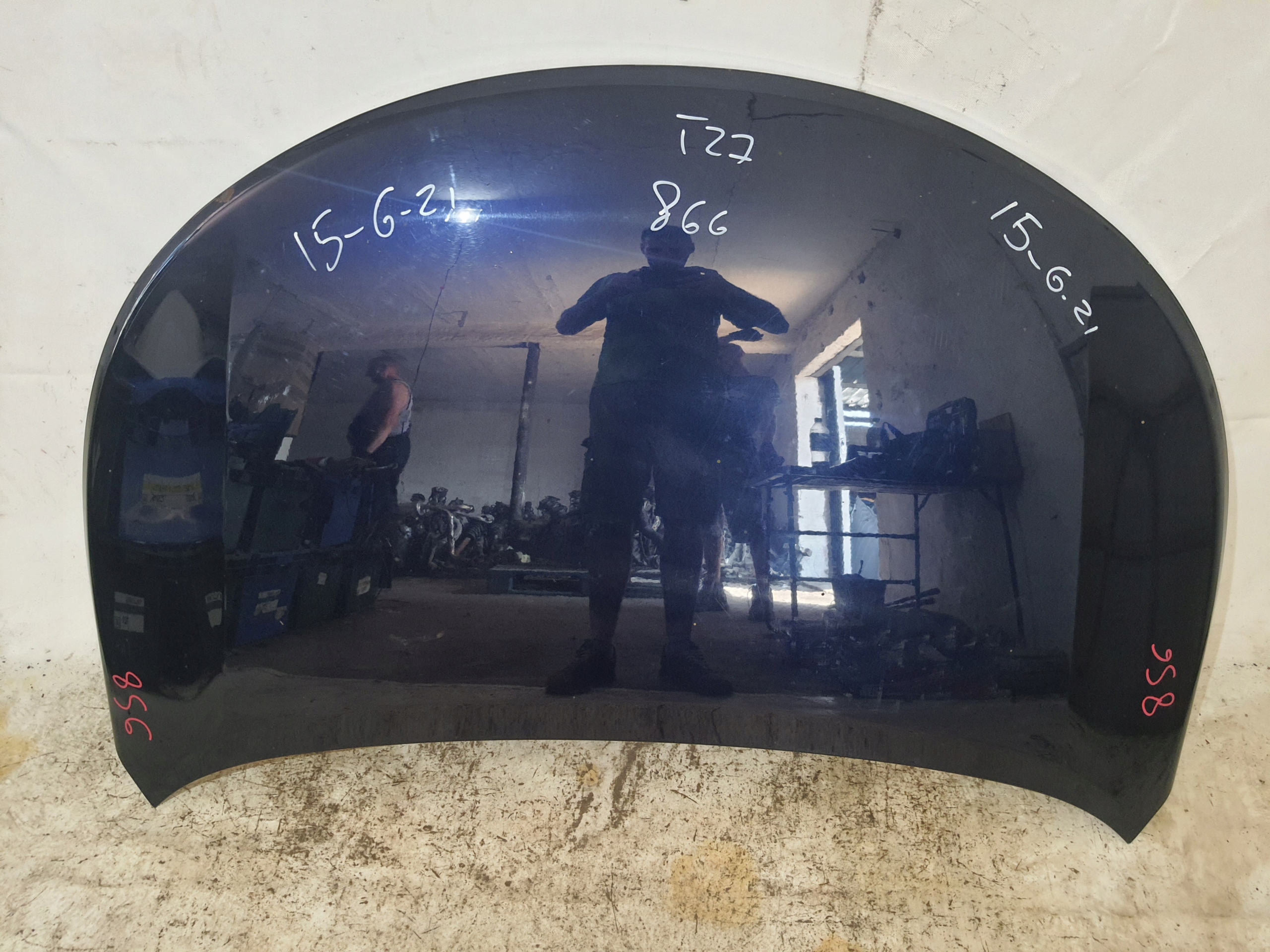 TOYOTA AVENSIS III T27 09-13 8S6 капот