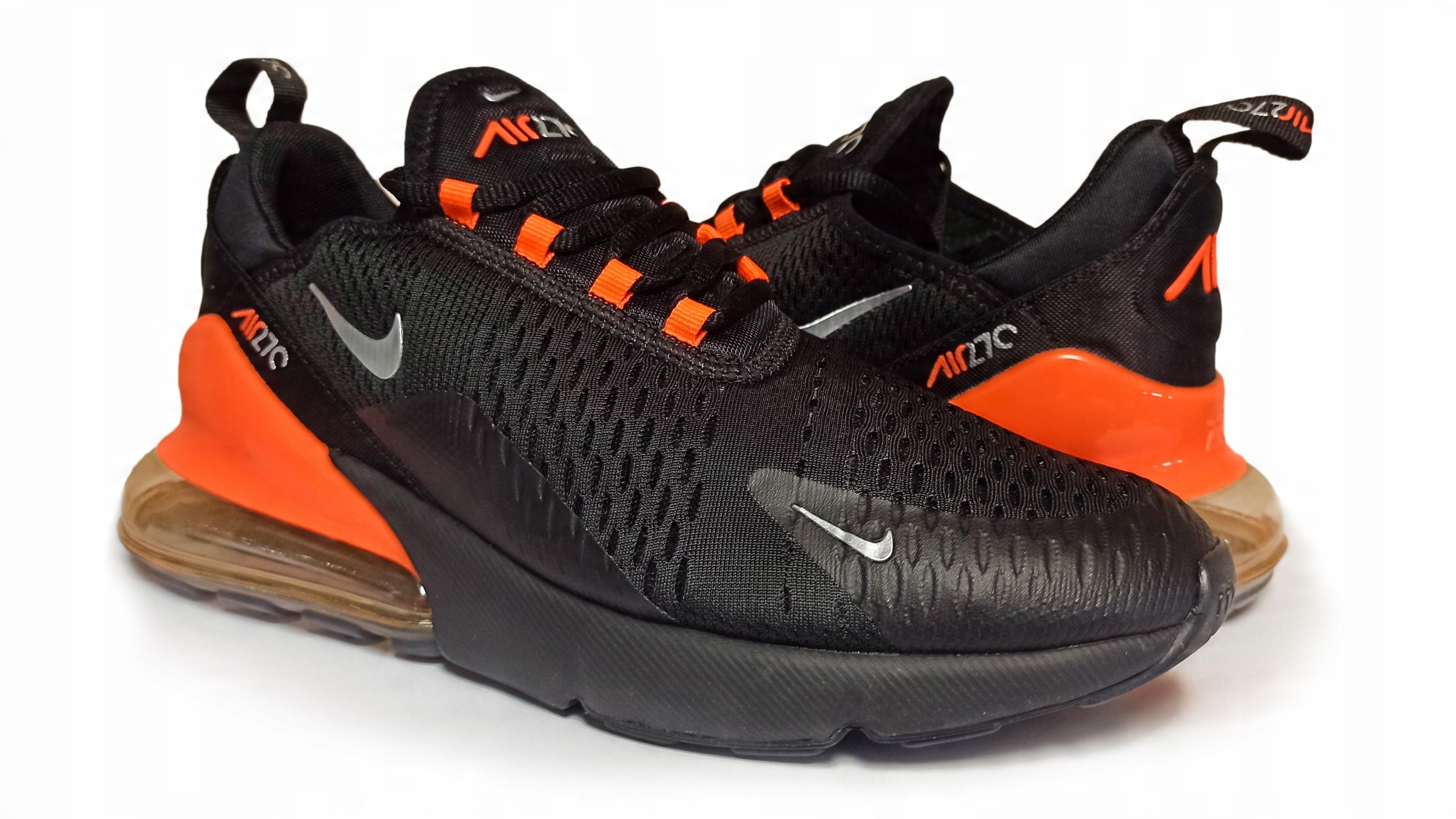 

Nike Air Max 270 DC1938 001 rozm. 44