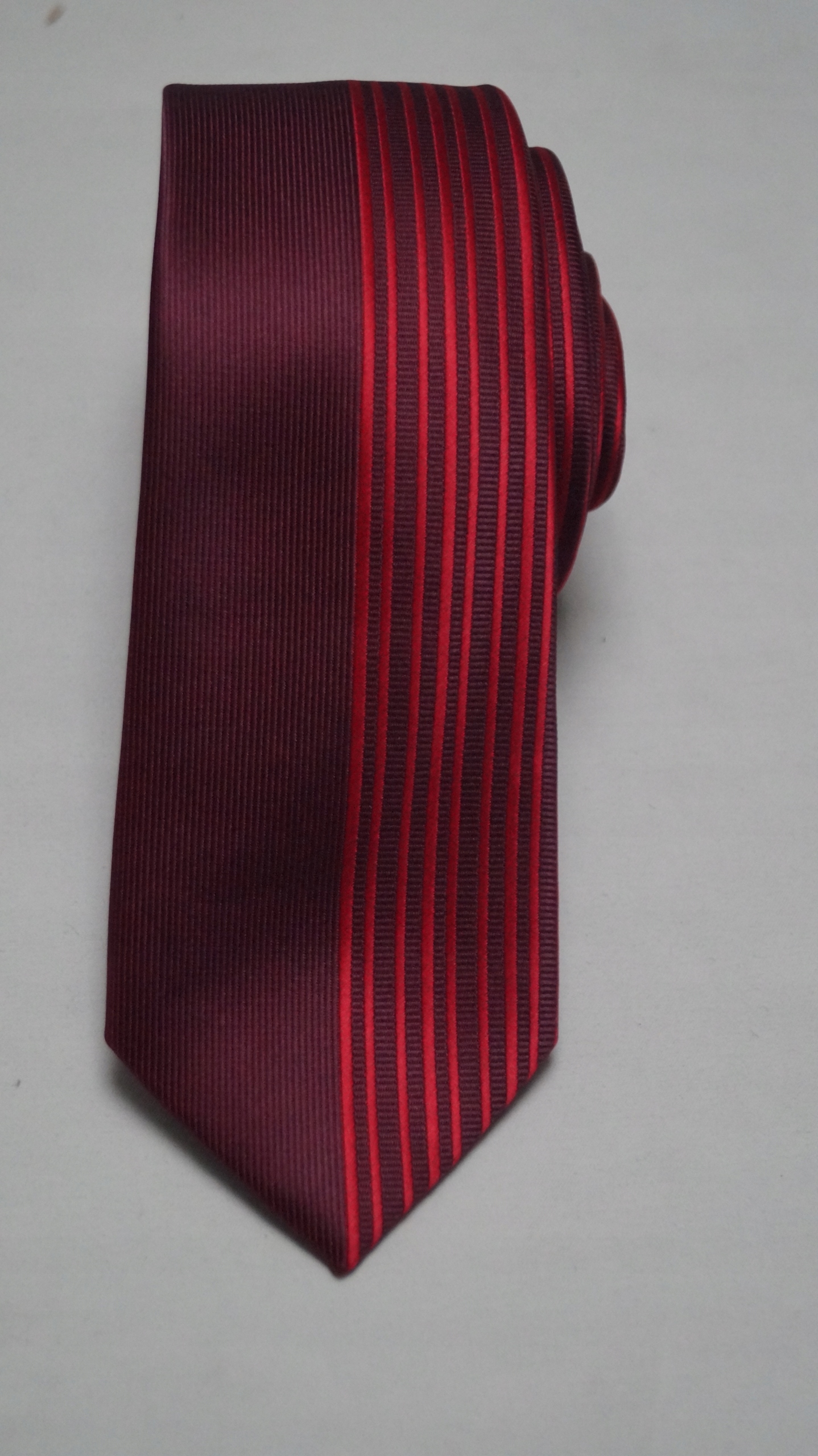 KRAWAT WYPRZEDAŻ ELEGANCKI ŚLEDZIK DOBRA JAKOŚĆ