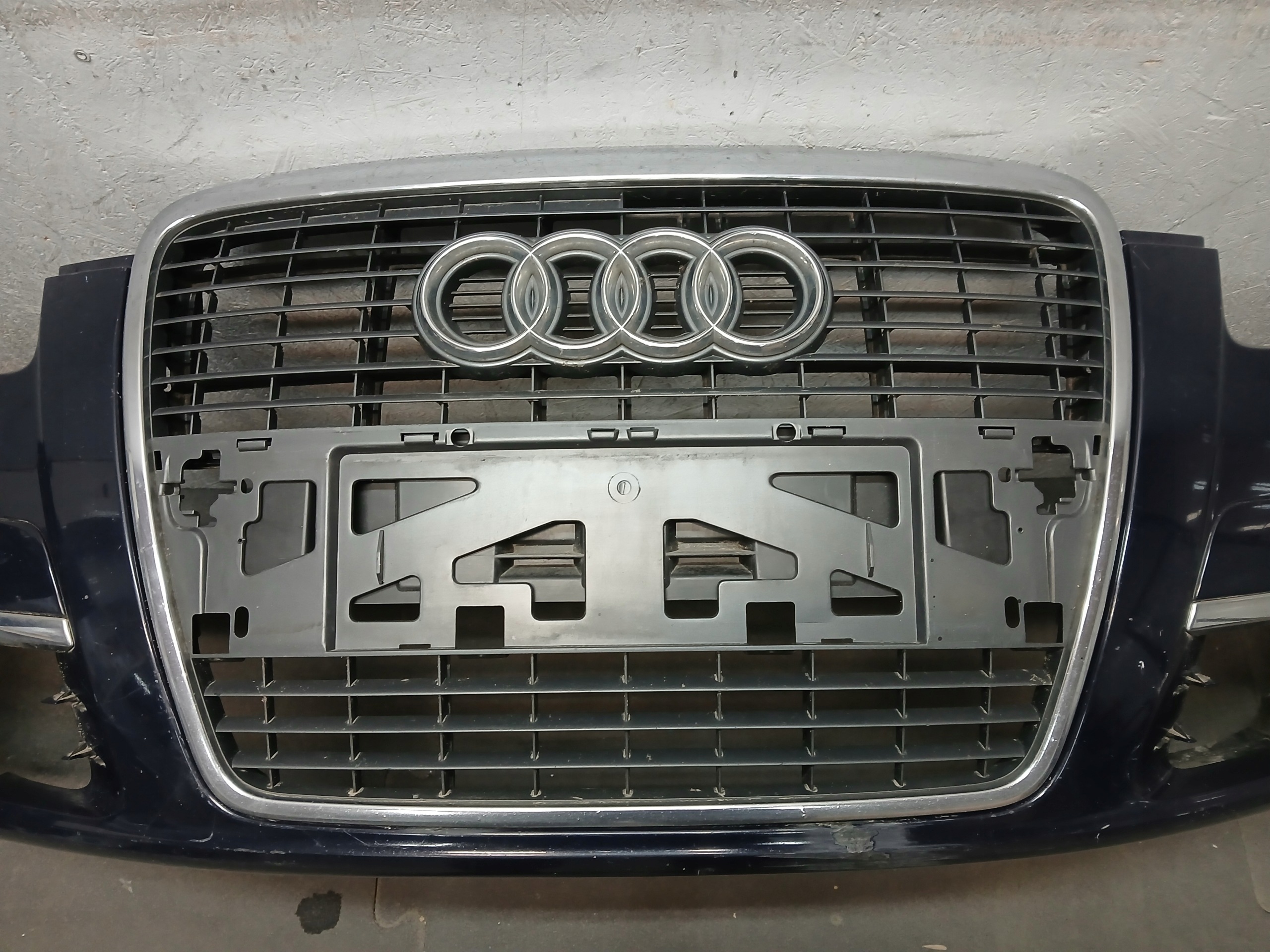 nárazník předek AUDI A6 C6 4F 04-08