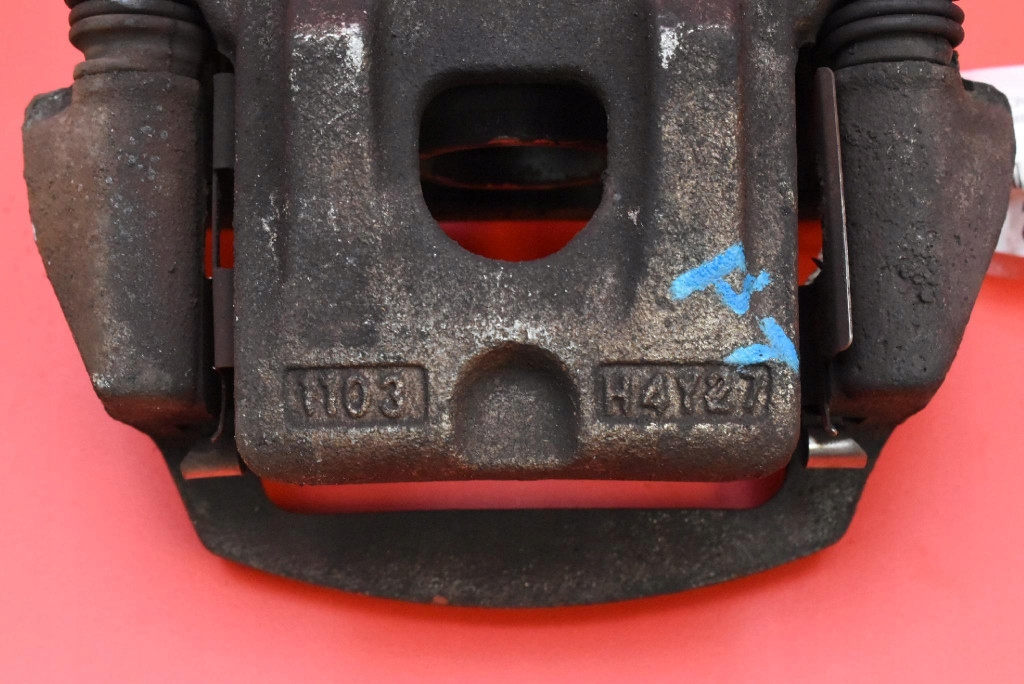 caliper brake right front LEXUS RX 2 II 400H 3.3 V6 233 KM 03-06