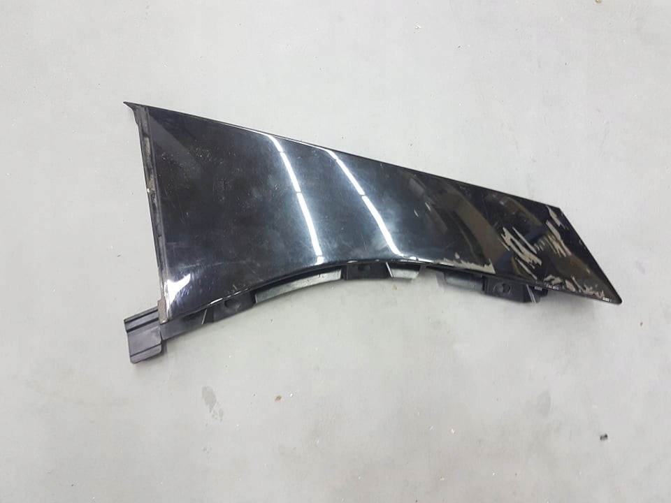 FORD FOCUS MK3 HATCHBACK LISTWA DRZWI PRAWA TYLNA