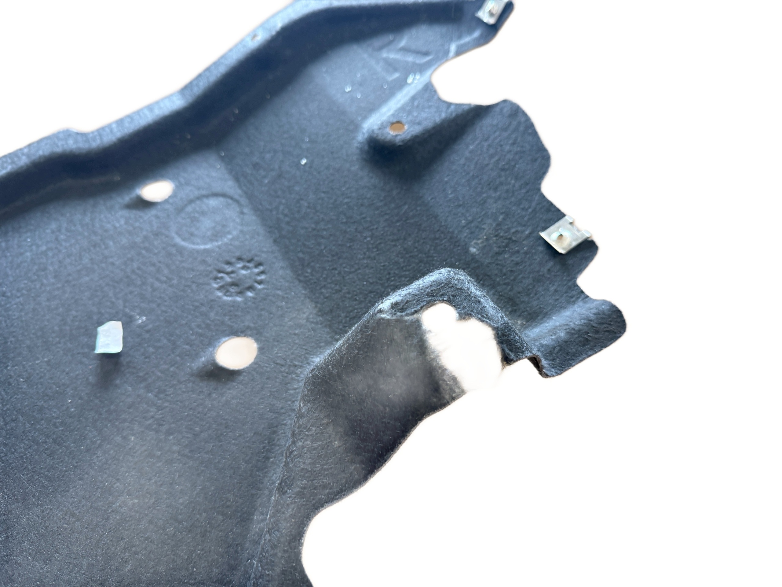 AUDI Q7 Q8 4M cover chassis left 4M0825205