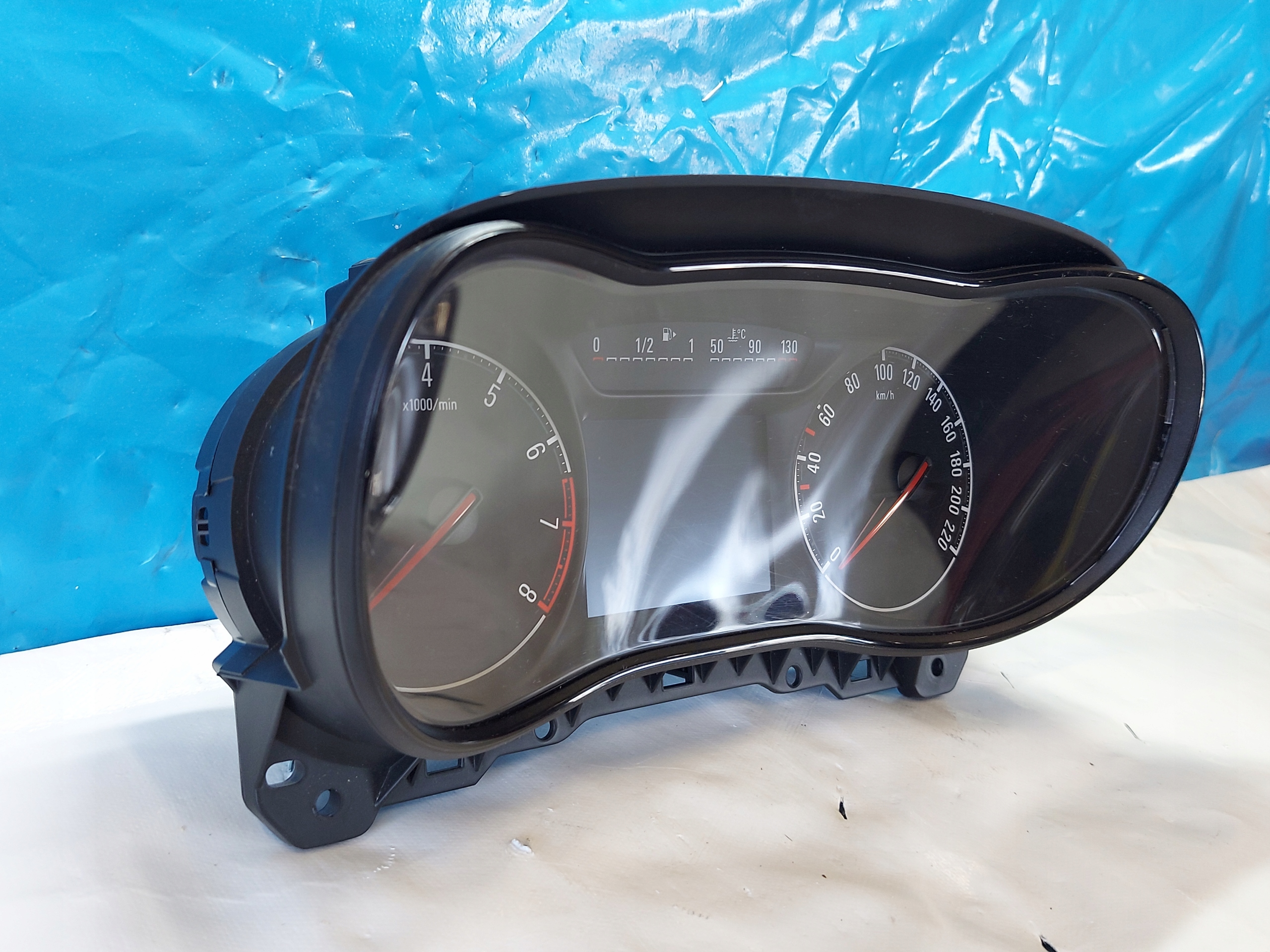 dials clock OPEL CORSA E 1.4 B 39056369
