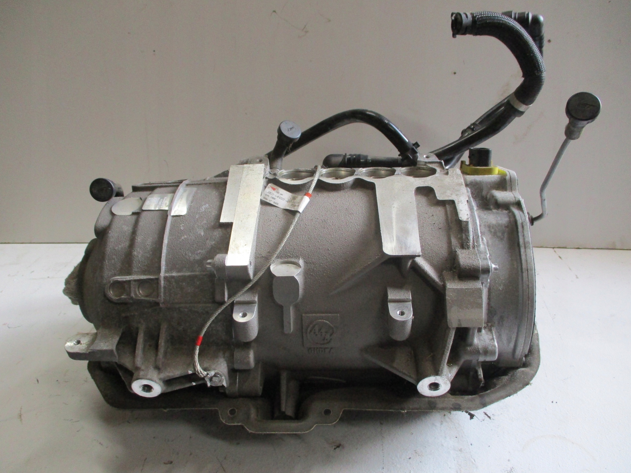 motor elektrický JAGUAR a PACE J9D3-75764-AF předek