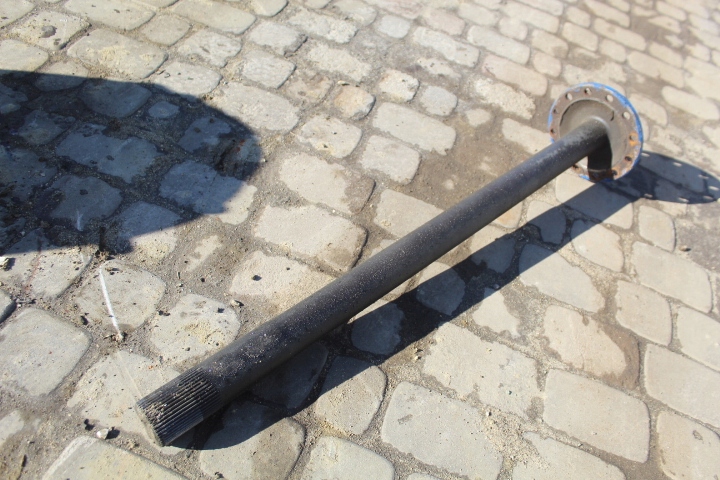 PÓŁOŚ LEWY TYŁ VOLVO FH12 Producent części Volvo OE