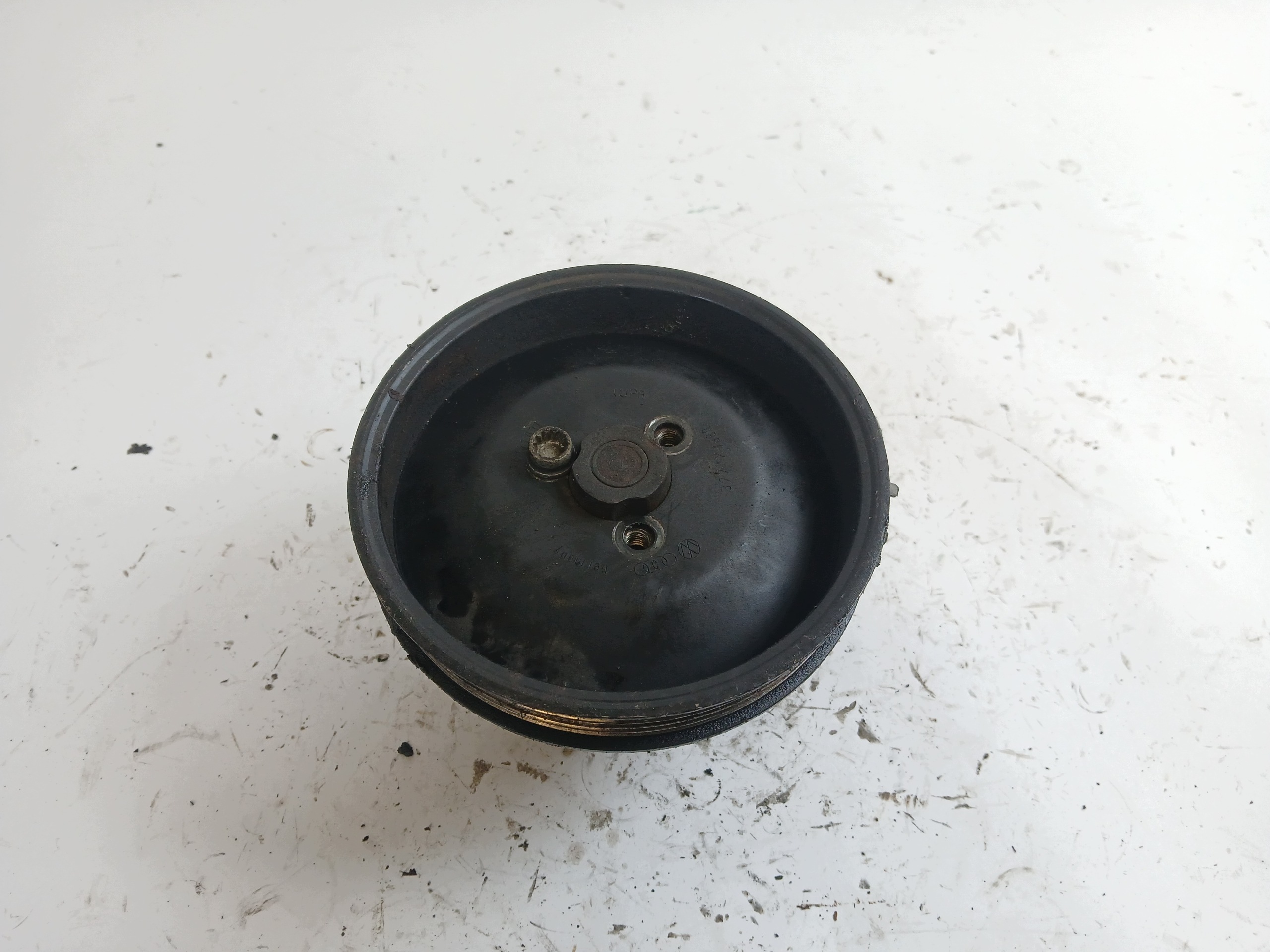 VW CRAFTER a 2.5 TDI servo čerpadlo 2E0422155B