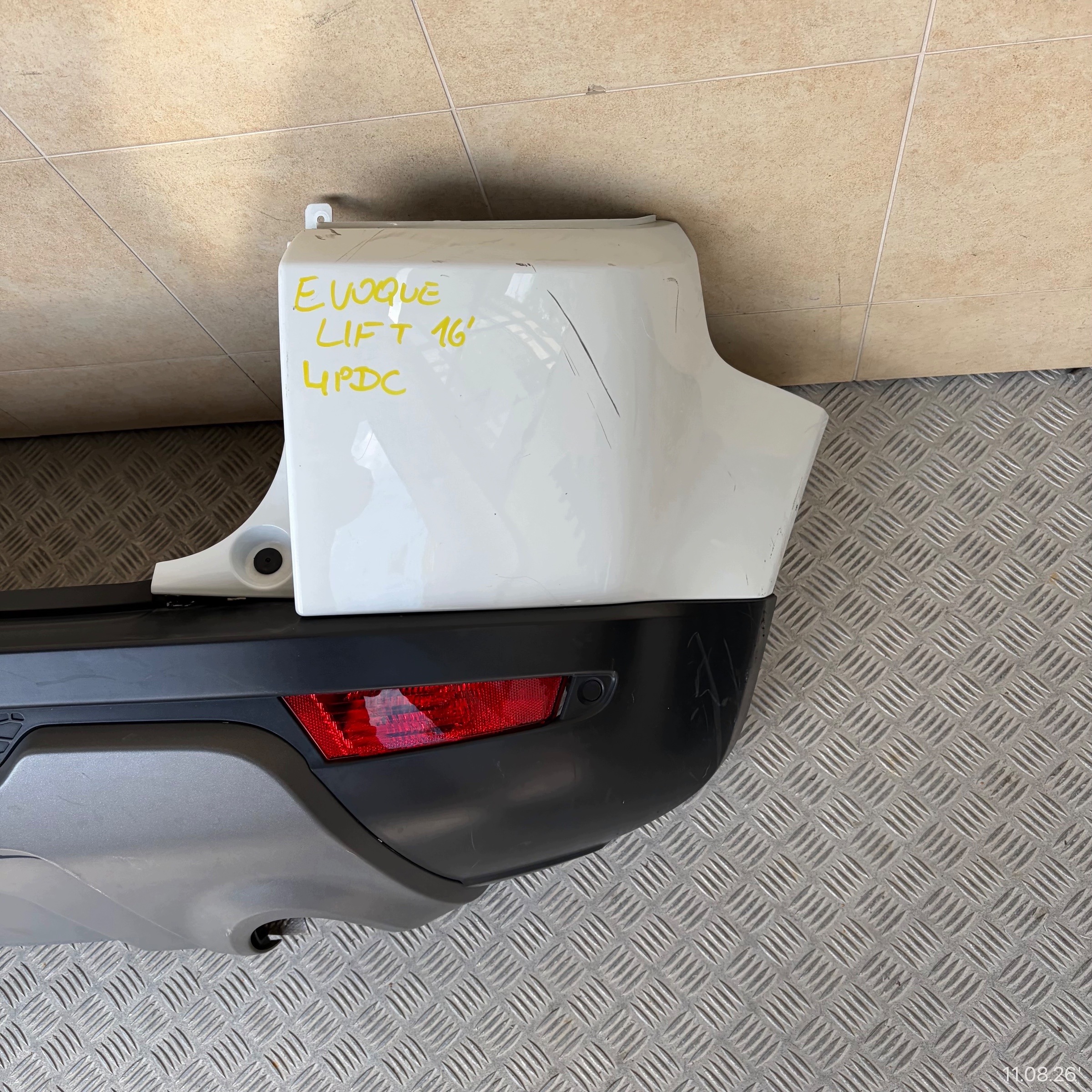 bumper rear LAND ROVER RANGE ROVER EVOQUE LIFT 2016 ROK 4 PDC