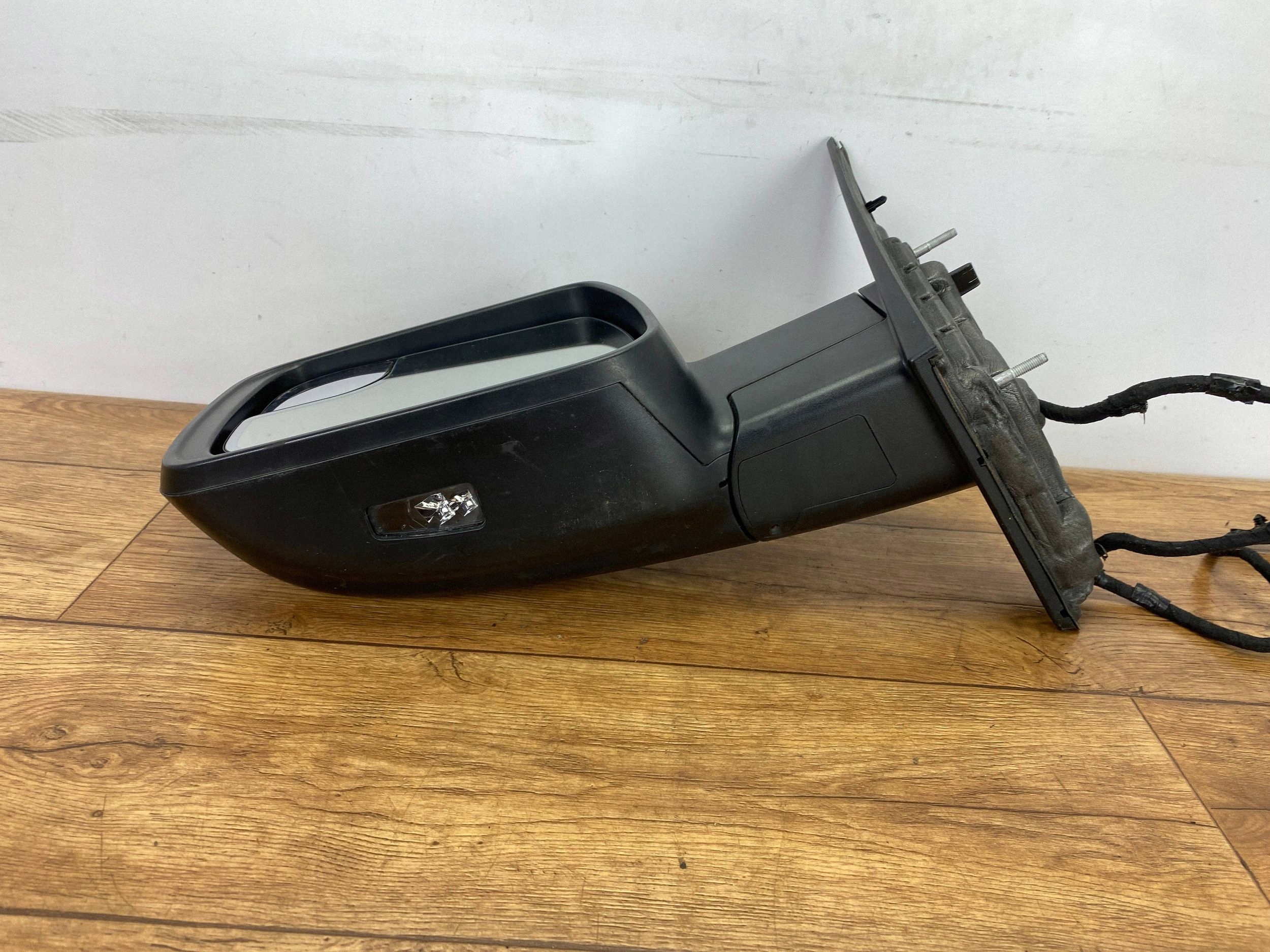 electrics mirror side Ram left 8+6PIN 14PIN 1500 DT 2019+