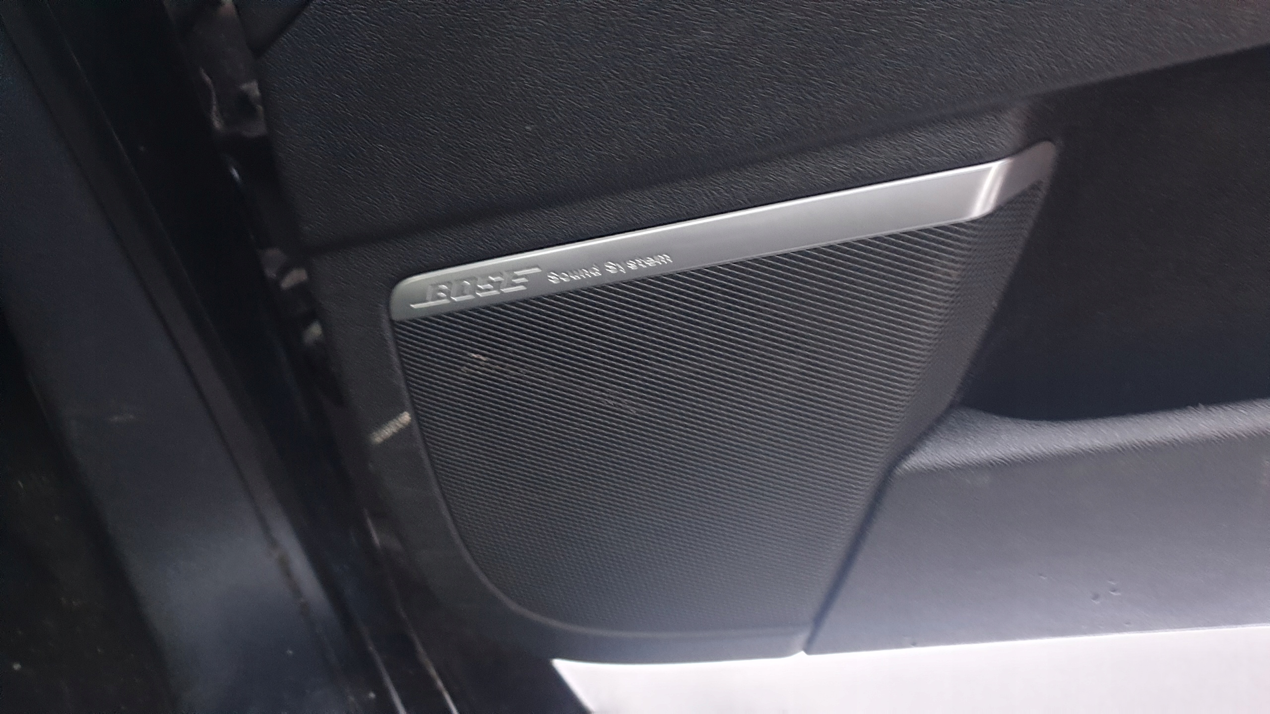 MASKOWANICA GŁOŚNIKA BOSE AUDI A3 8P LEWA PRAWA