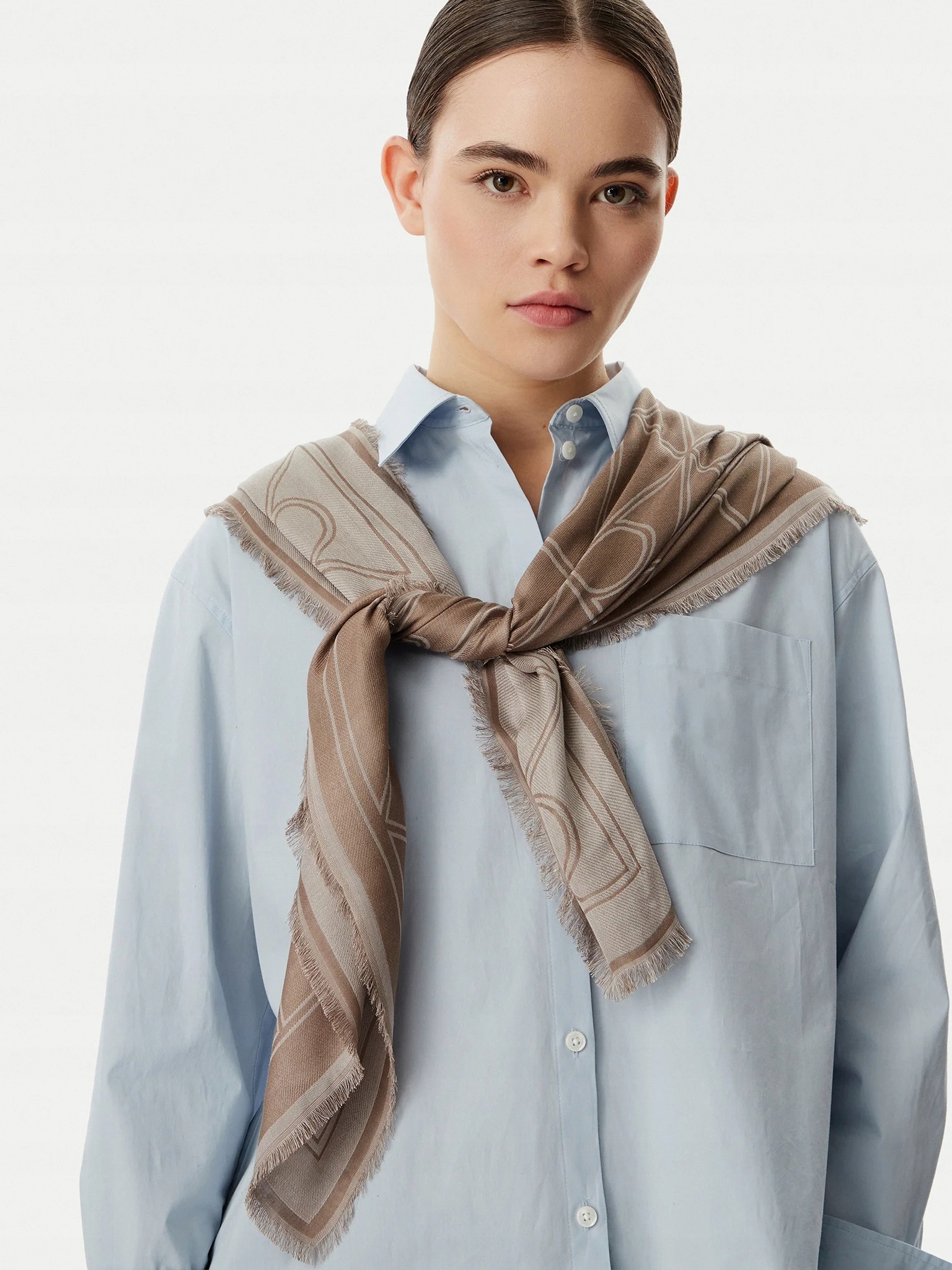 Calvin Klein Šátek Emblem Aop Contrast Lw Square LV04F8077G Dárek