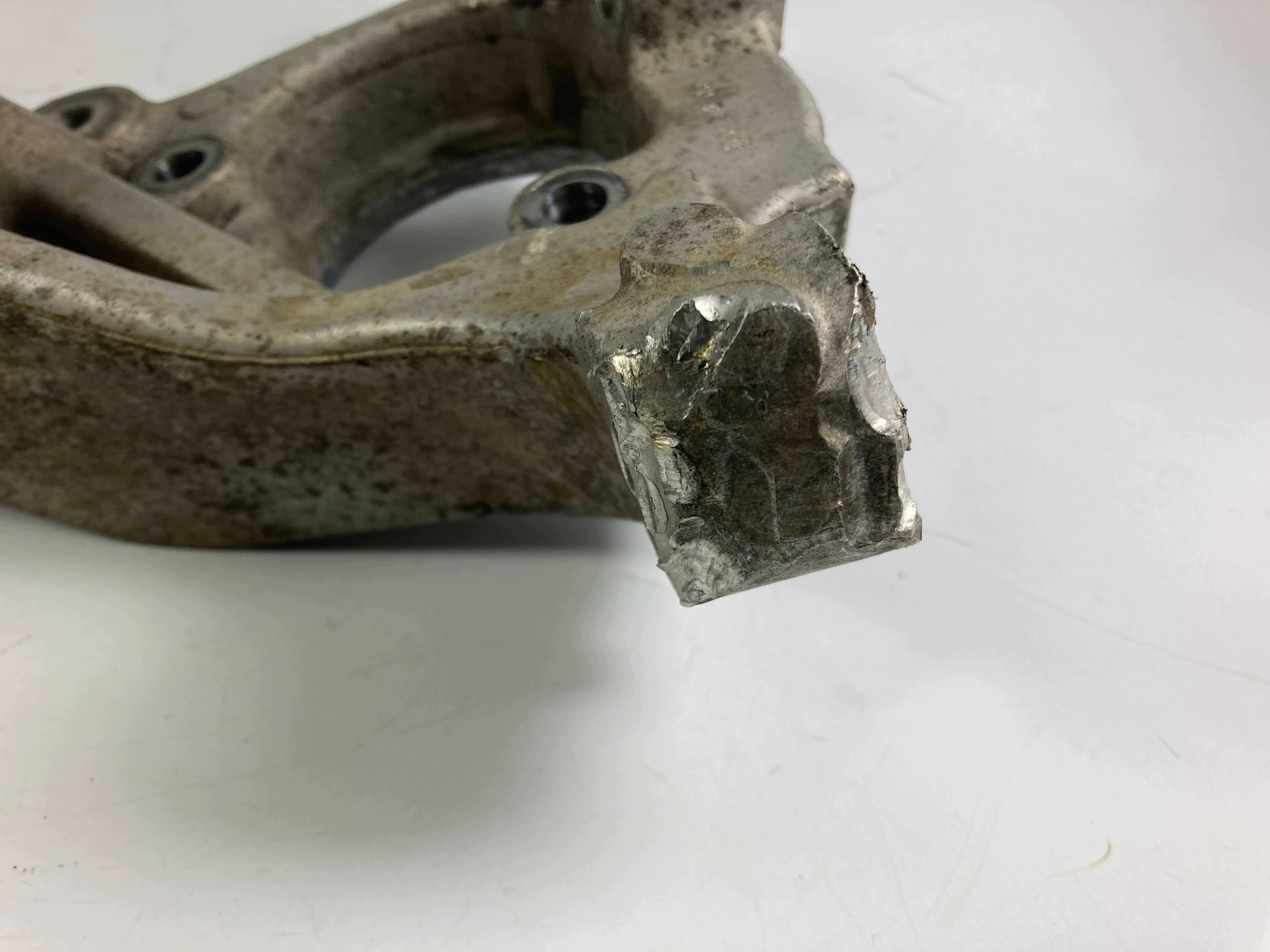 Cadillac STS swing front left front 2005-2011 RWD