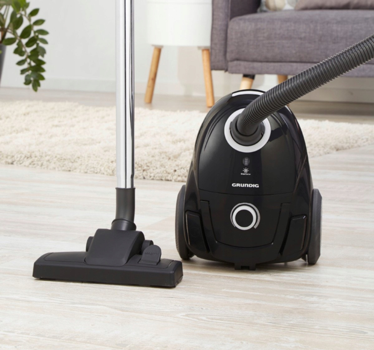 Vysavač sáčkový Grundig VCC 3851 VCC3851 2,1l Hepa 12 dosah 7,5m u.