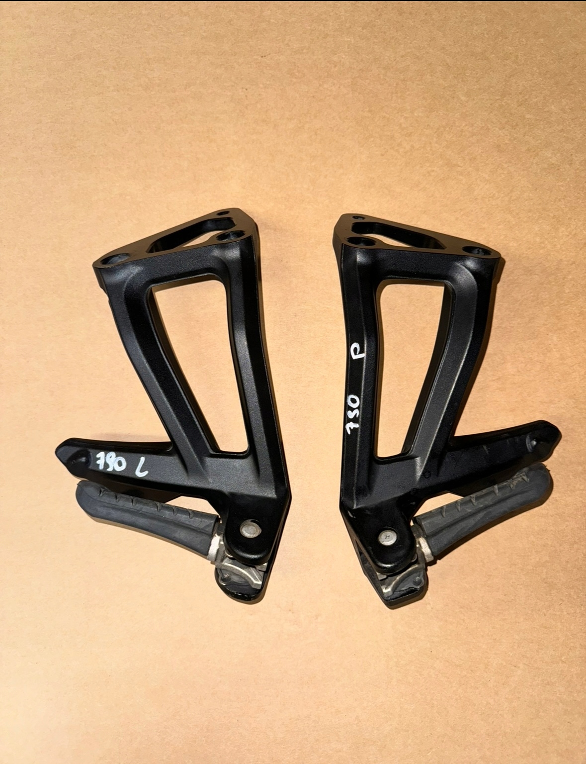 Sety podnóżki stopki KTM ADVENTURE 890 790