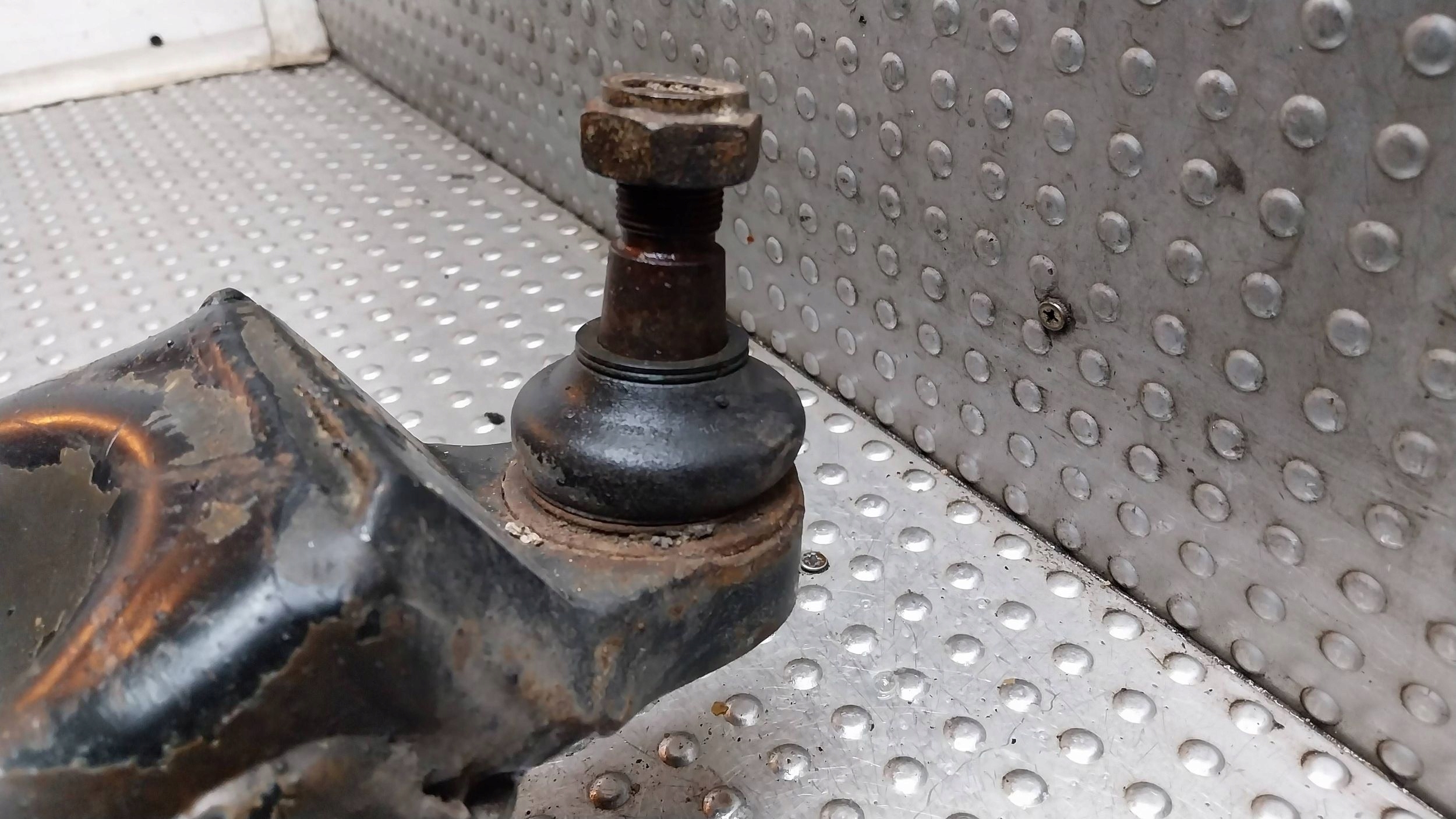 arm left front A9063304607 MERCEDES SPRINTER W906 W907 VW CRAFTER