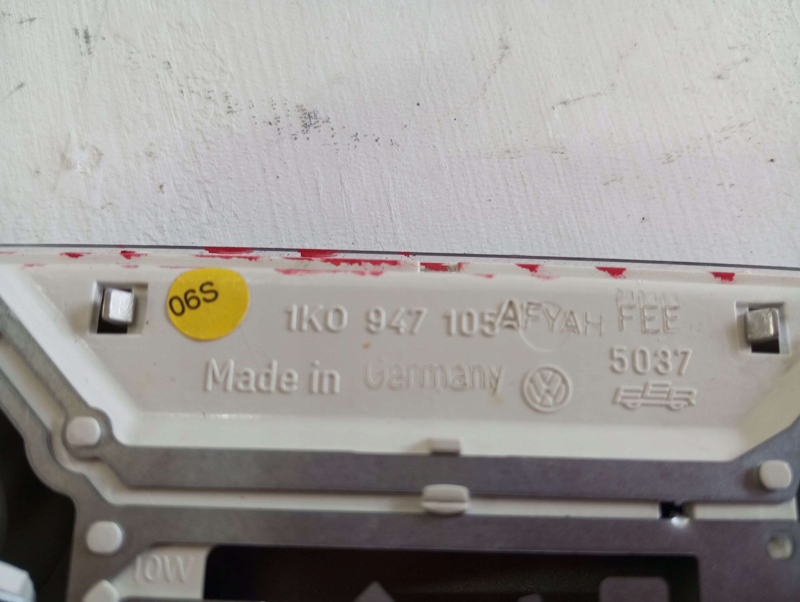 FANALE CIELO INTERNO VW CC 3C8 1K0947105A