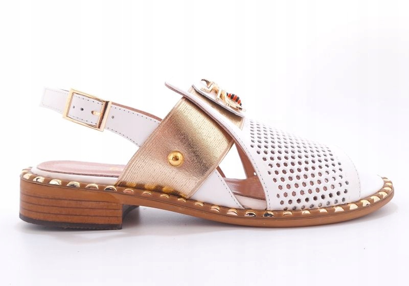 Bílé sandály na ploché podrážce s ozdobou Boccato 122.1314 vel.36