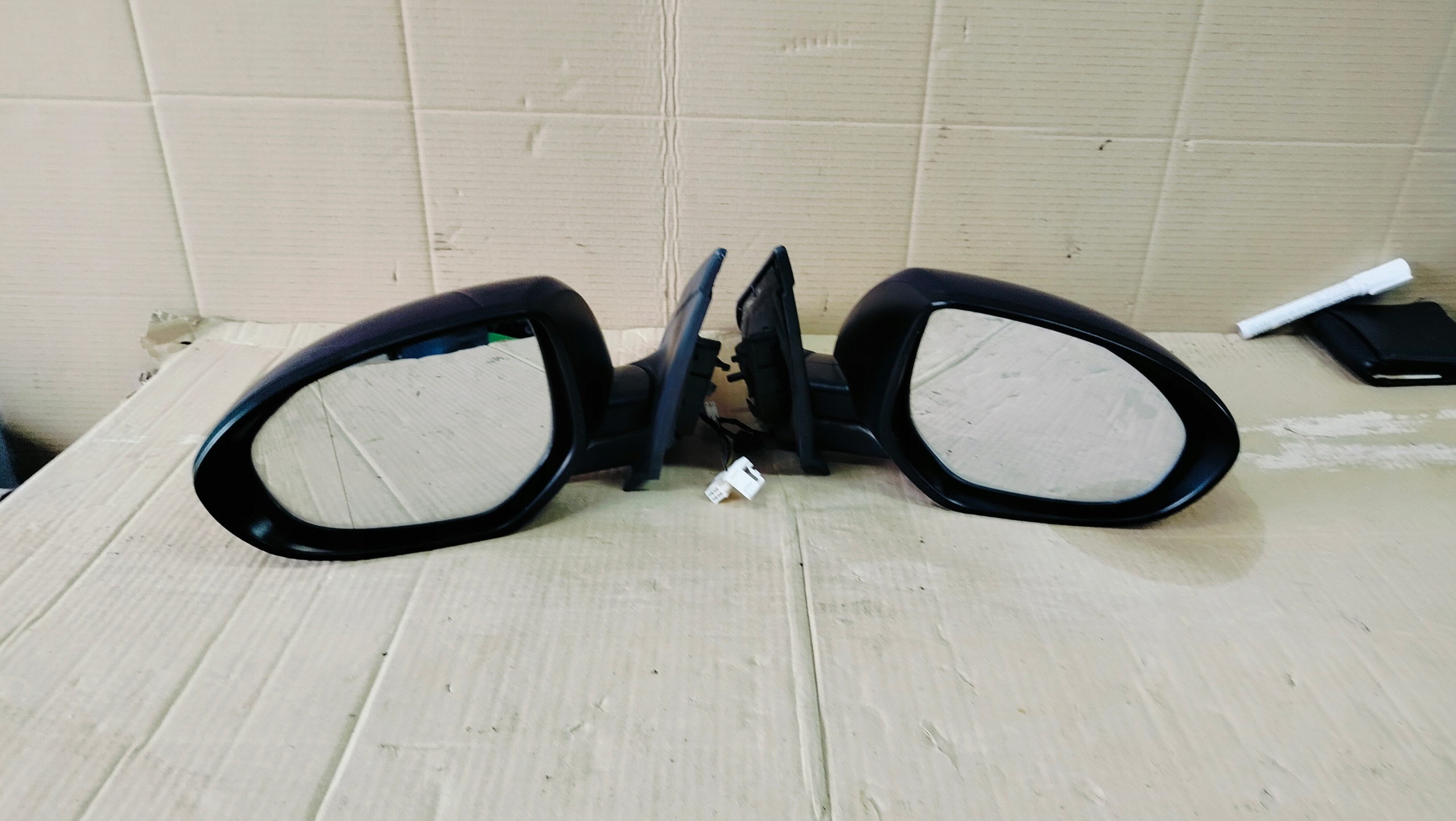 MAZDA 3 BL 08-13 mirror right 9 PIN 7+2