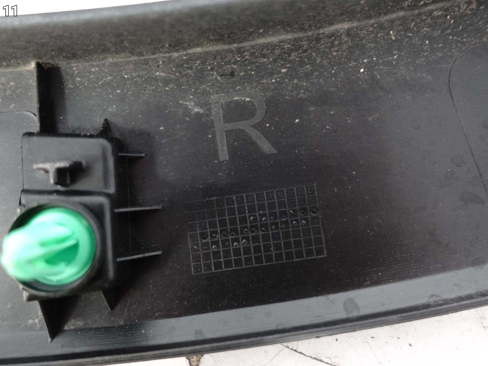 BYD SEAL U SONG plus SA3 DM-and 23- moulding cap for fender front right