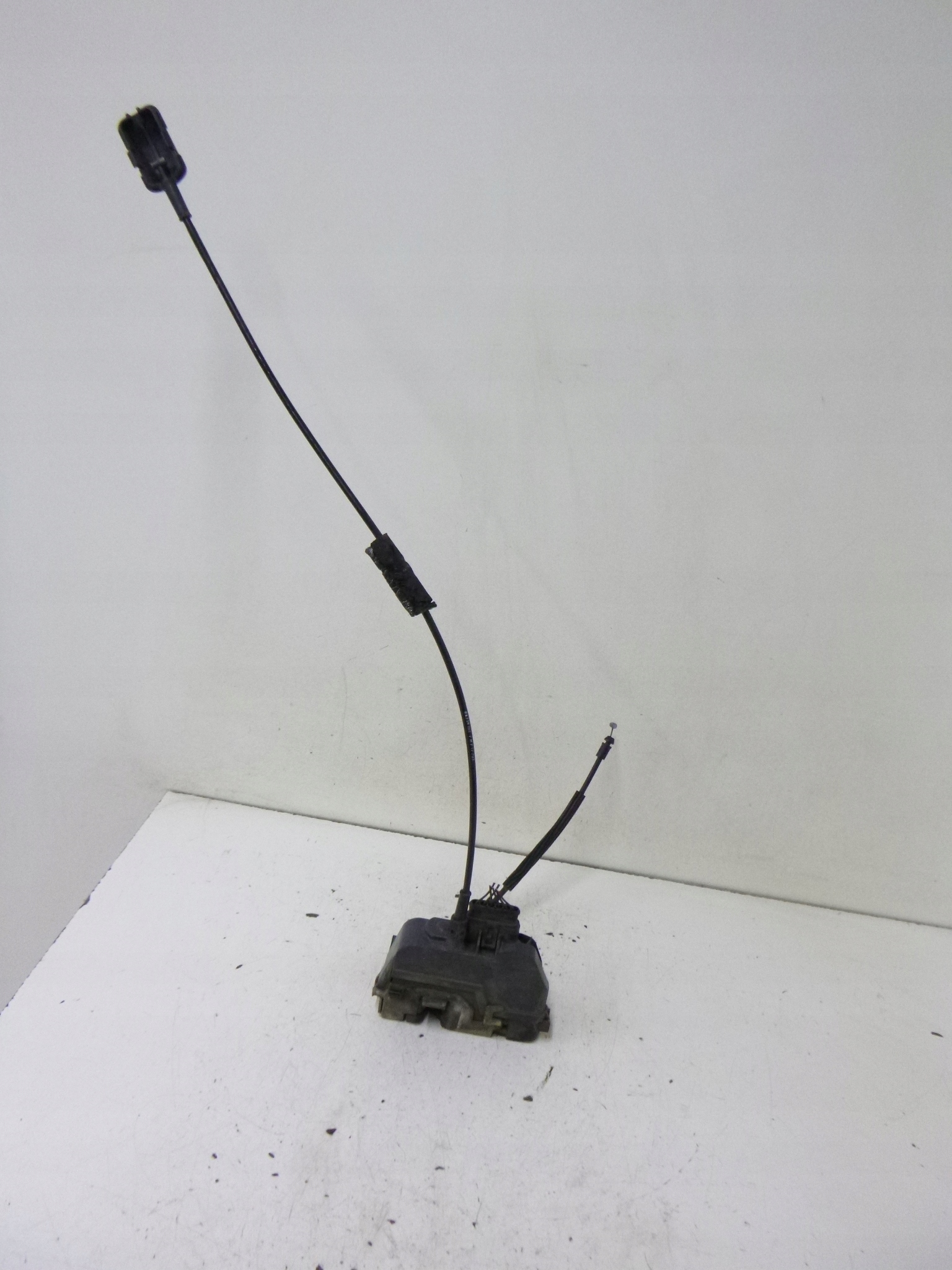 lock rear part right Renault Scenic II 05r.