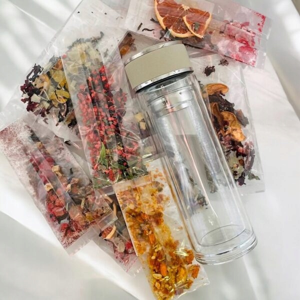 Butelka -zaparzacz Zestaw herbat (8szt)