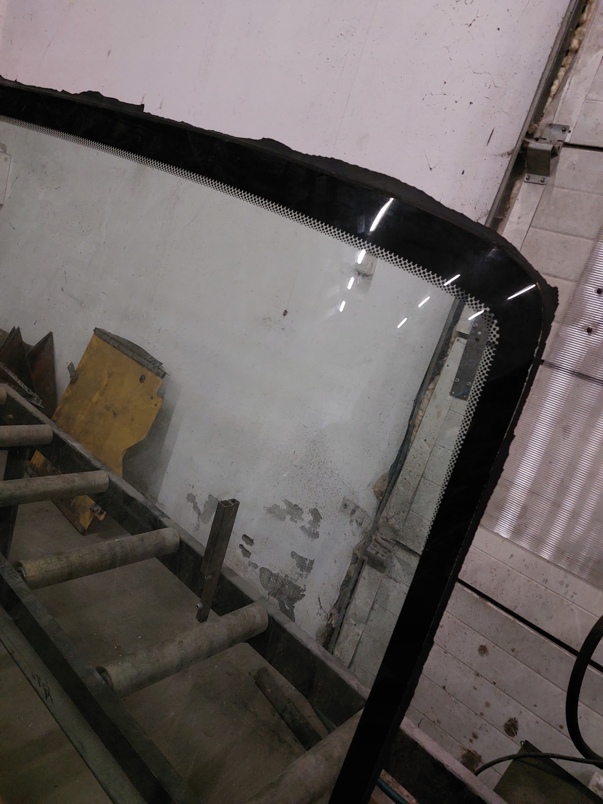 window iron MERCEDES-BENZ O560 INTOURO
