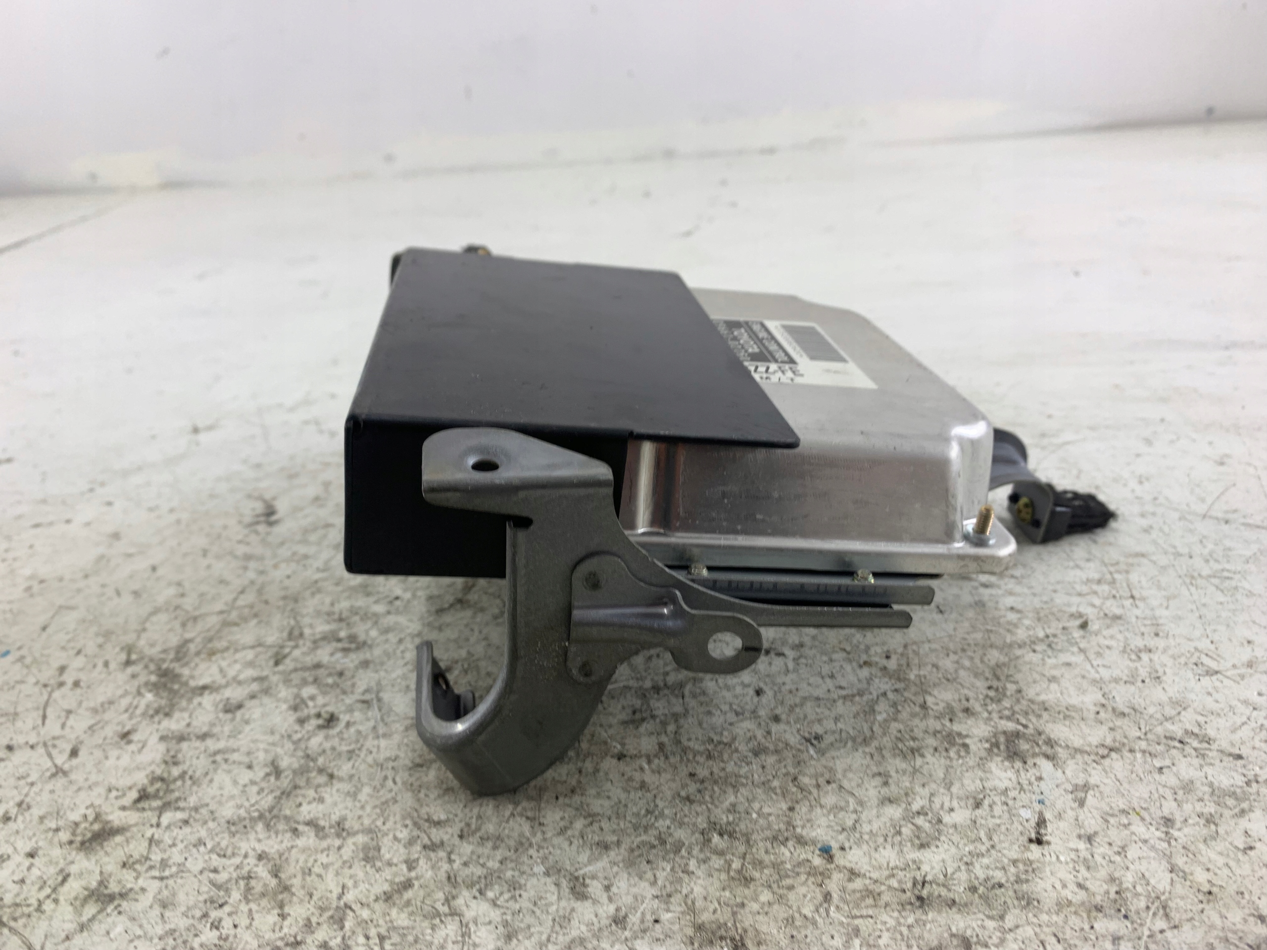 TOYOTA COROLLA E12 1.6 VVTI control unit of the engine 89661-02750