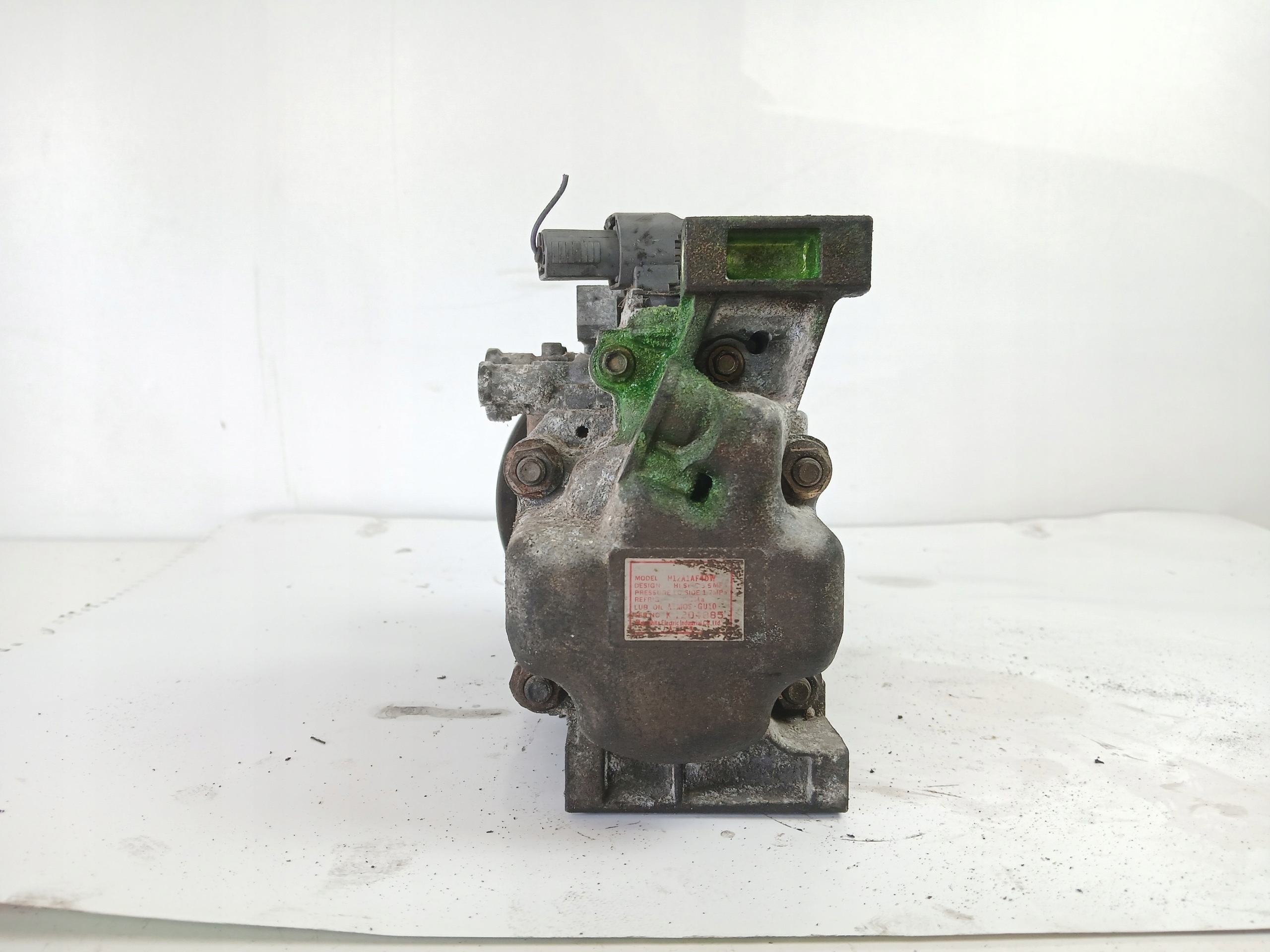 MAZDA 6 GG 2.0 compressor; compressor of the air conditioning H12A1AF4DW