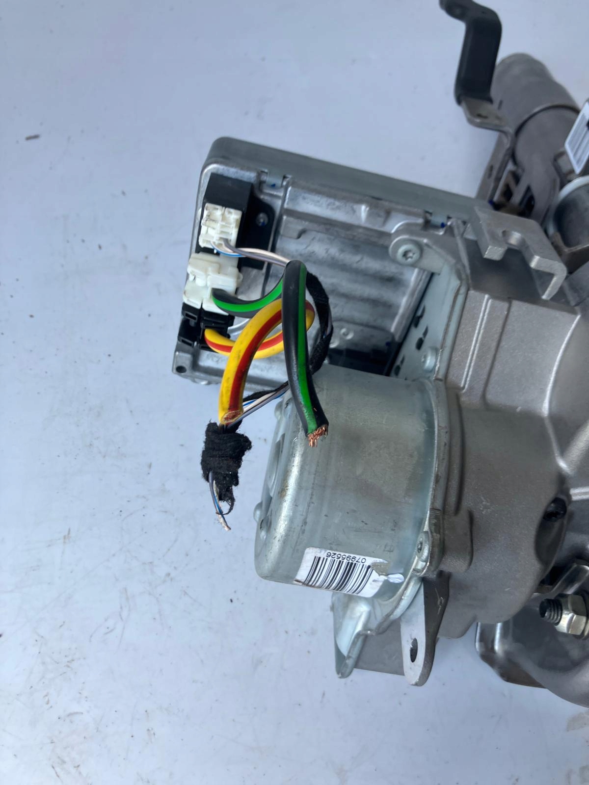 Piantone sterzo usato SERVOSTERZO FORD B MAX AY113C529CH