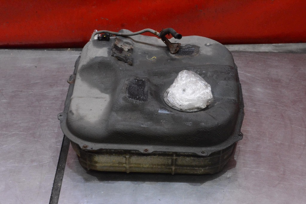 serbatoio Serbatoio carburante KIA CEED 1 e 2.0 CRDI 140 KM 07-10