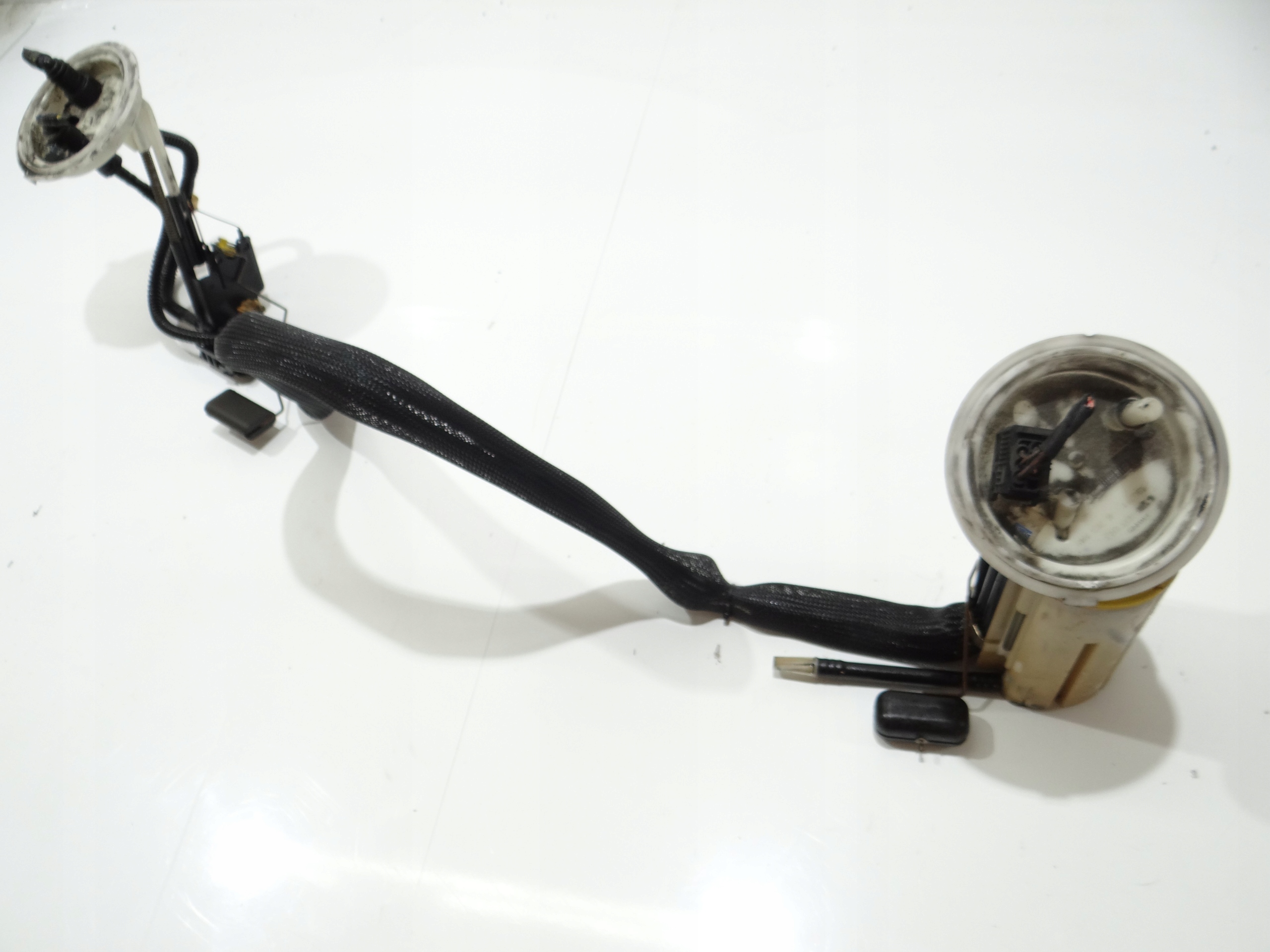 pumpa PLYWAK goriva BMW E60 E61 306D2 3.0D 6765848