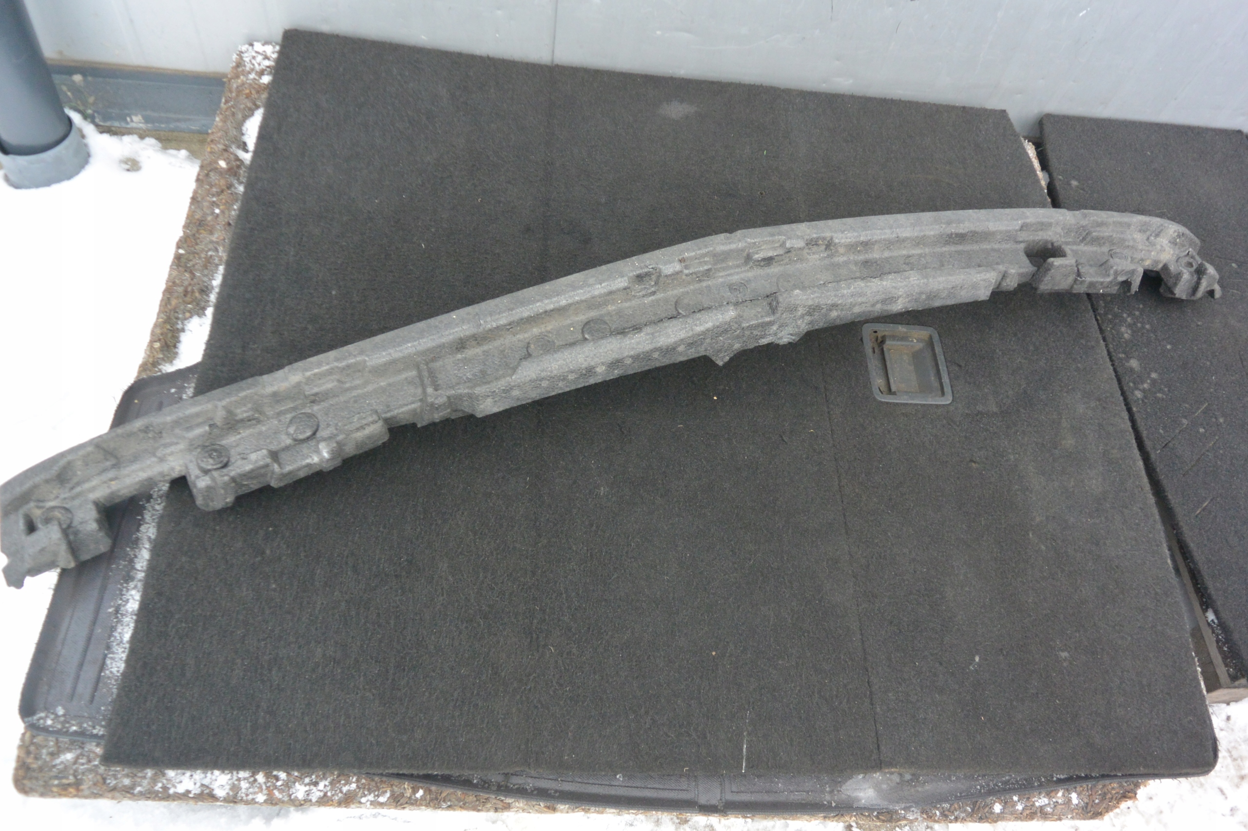 ABSORBER DER STOSSSTANGE VORNE MERCEDES C-KLASA W204