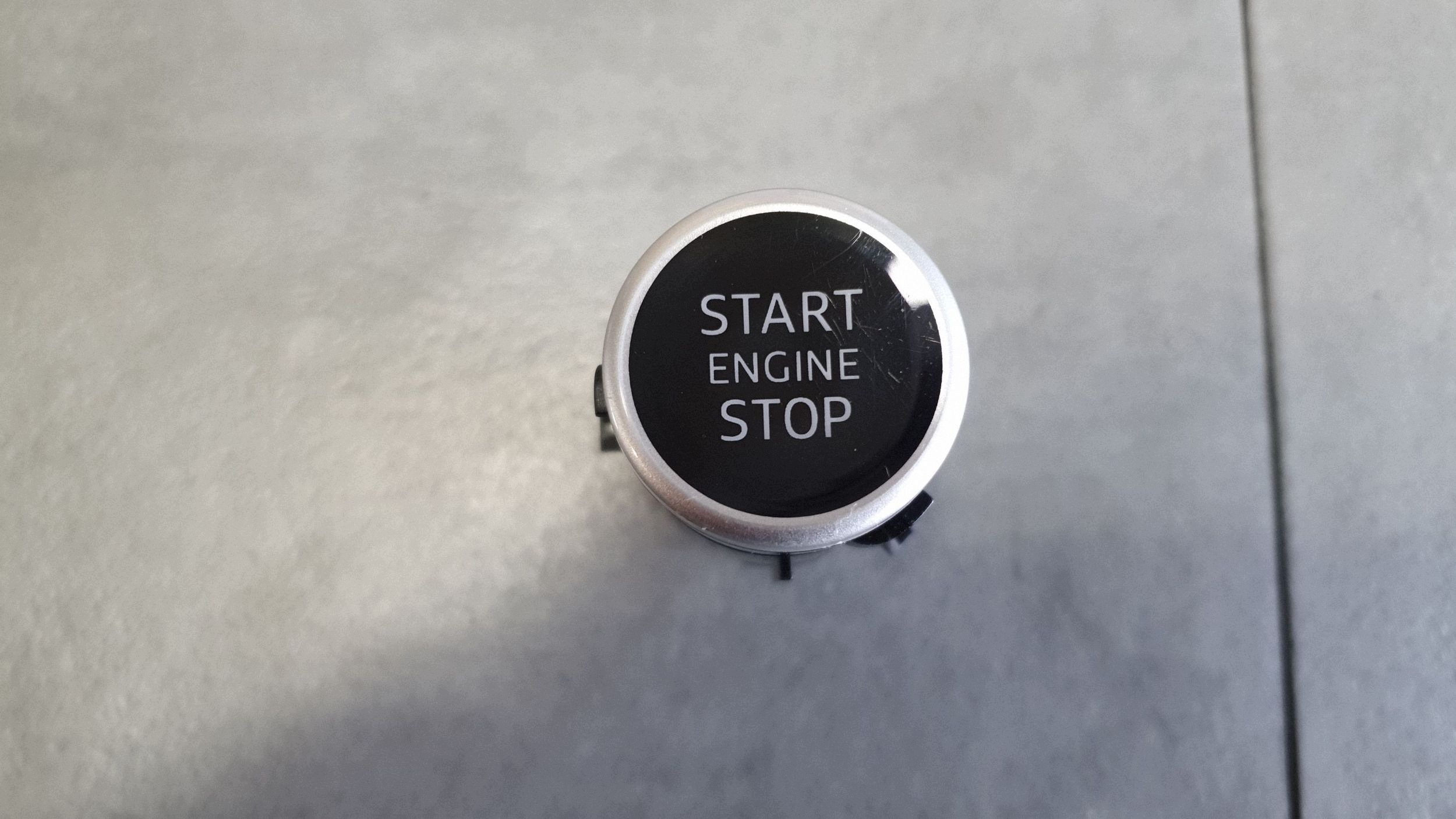 Audi A3 8Y button Start-Stop 83A905217