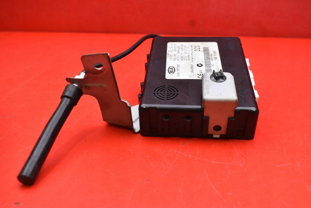 control unit module ASSY BCM 95400-A2210 KIA CEED 2 II 1.6 CRDI 136 KM 15-18