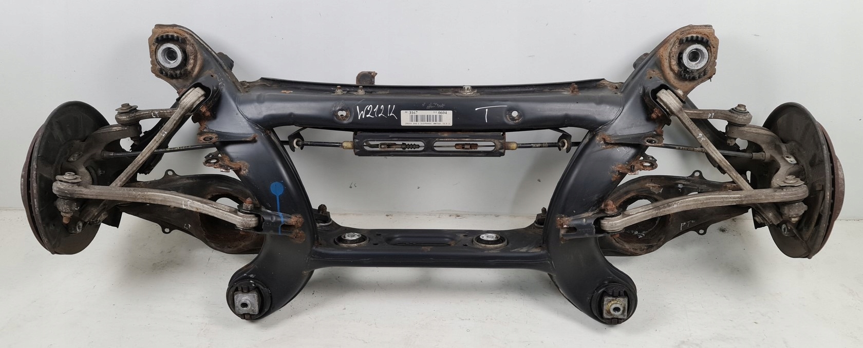 ZAWIESZENIE TYLNE BELKA OŚ TYŁ MERCEDES W212