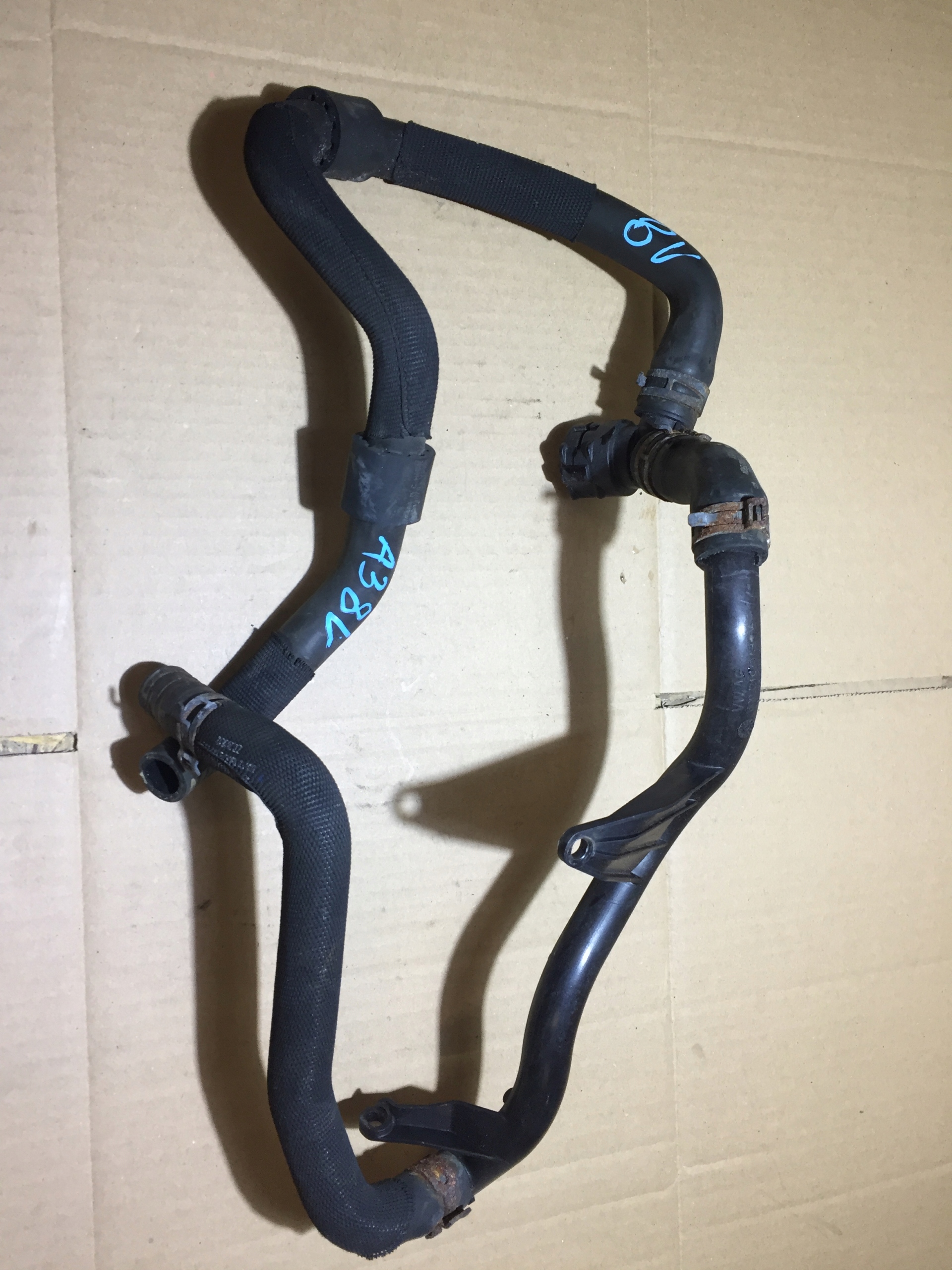 A3 8V 2.0 TFSI шланг труба водопровод 5Q0121070AB