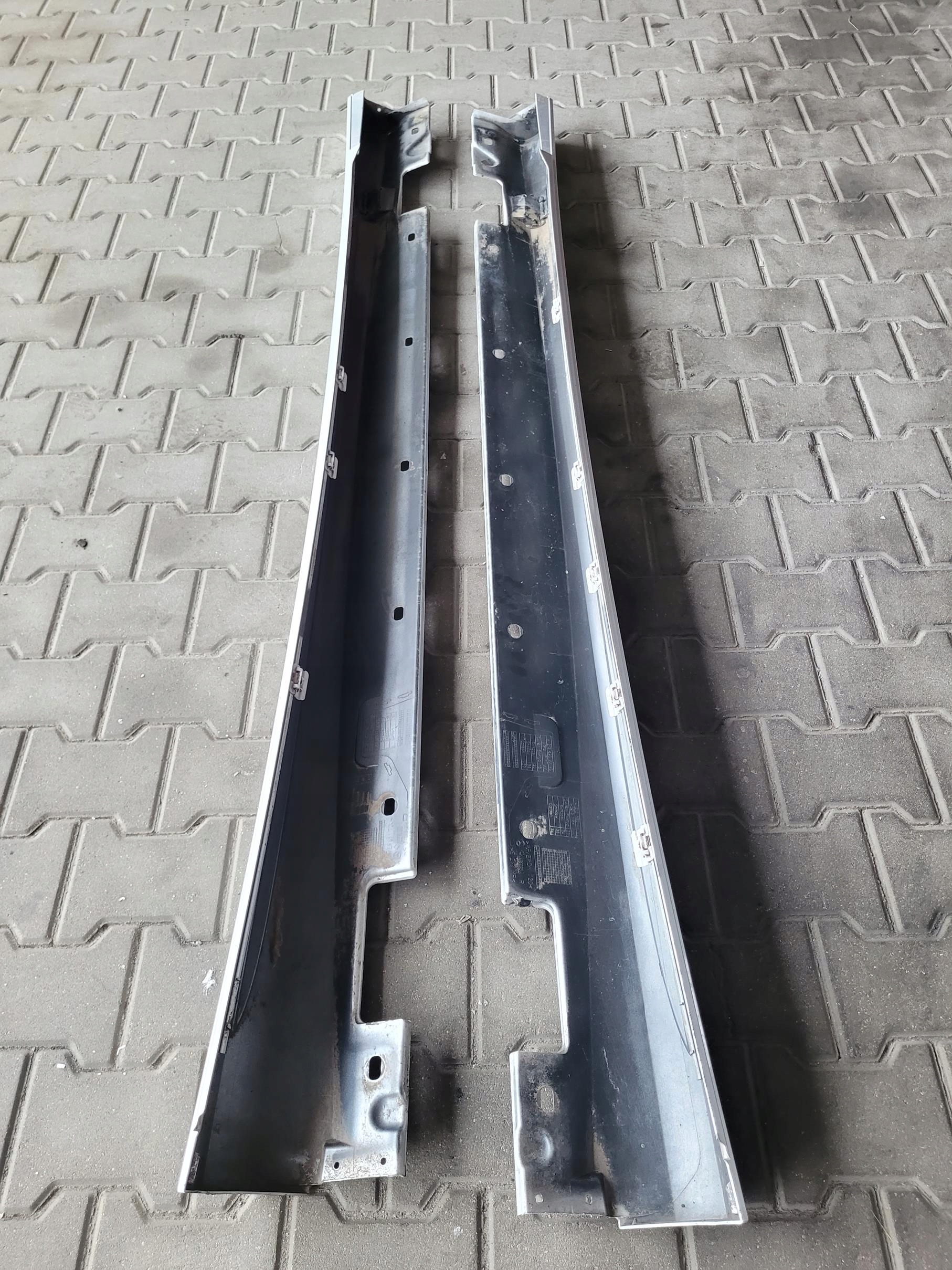 moulding threshold left threshold left MERCEDES E W212 LIFT AMG sedan