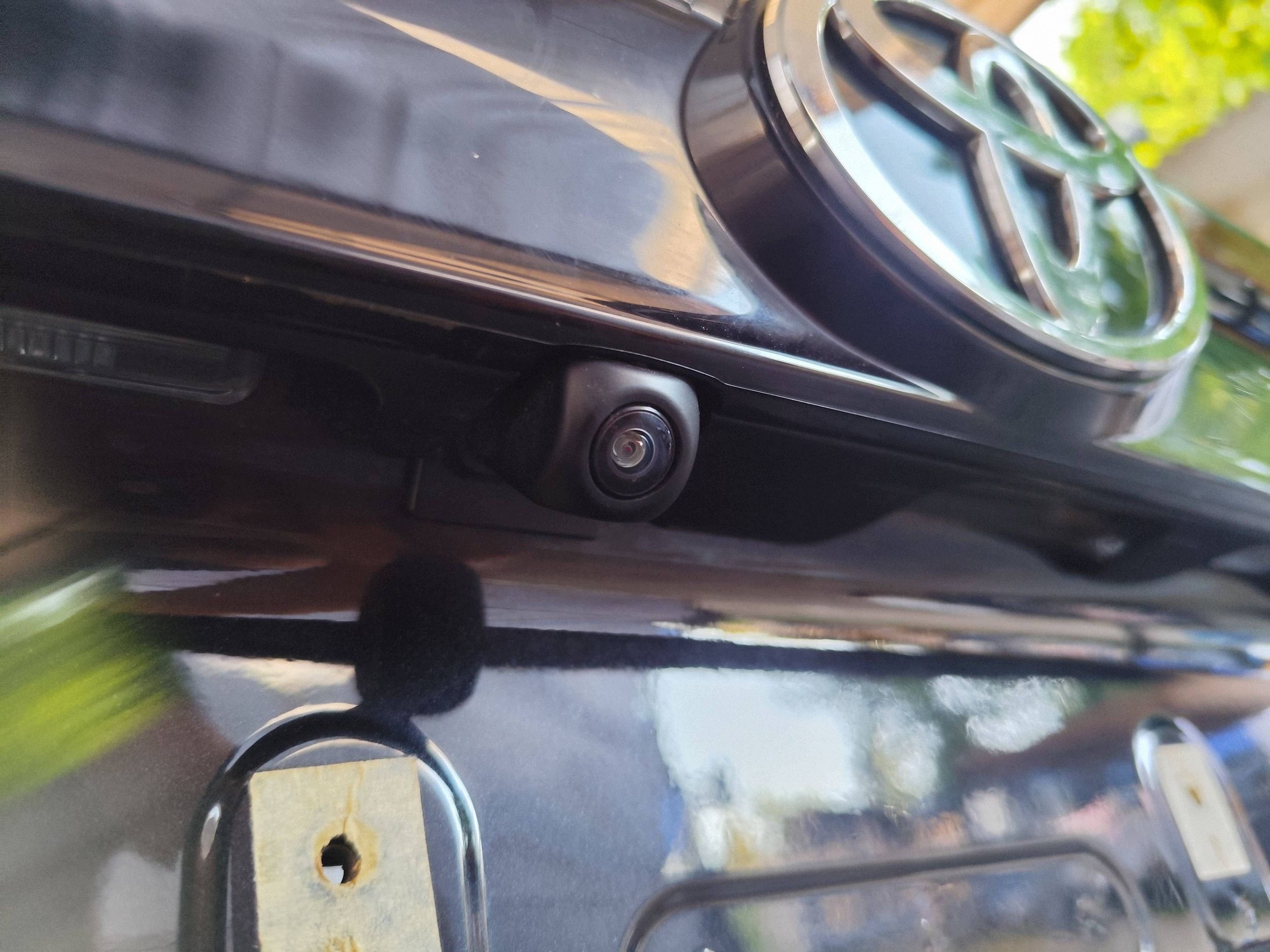 TOYOTA YARIS CROSS boot doors complete KAMERA