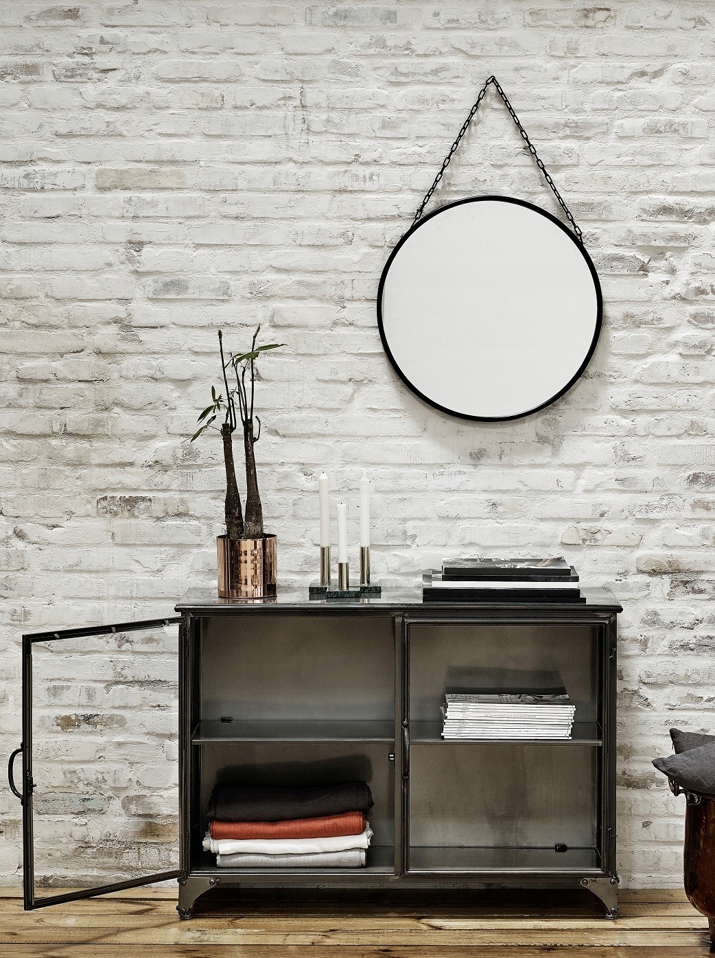 LUSTRO 55cm OKRĄGŁE NA ŁAŃCUCHU CZARNE PASEK 50/60 Typ lustra ścienne