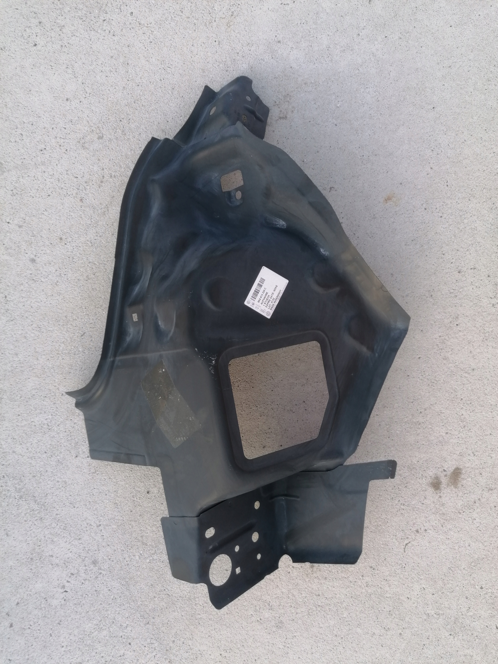 Poszycie Uchwyt Lampy Prawy Tył VW Golf VI HB