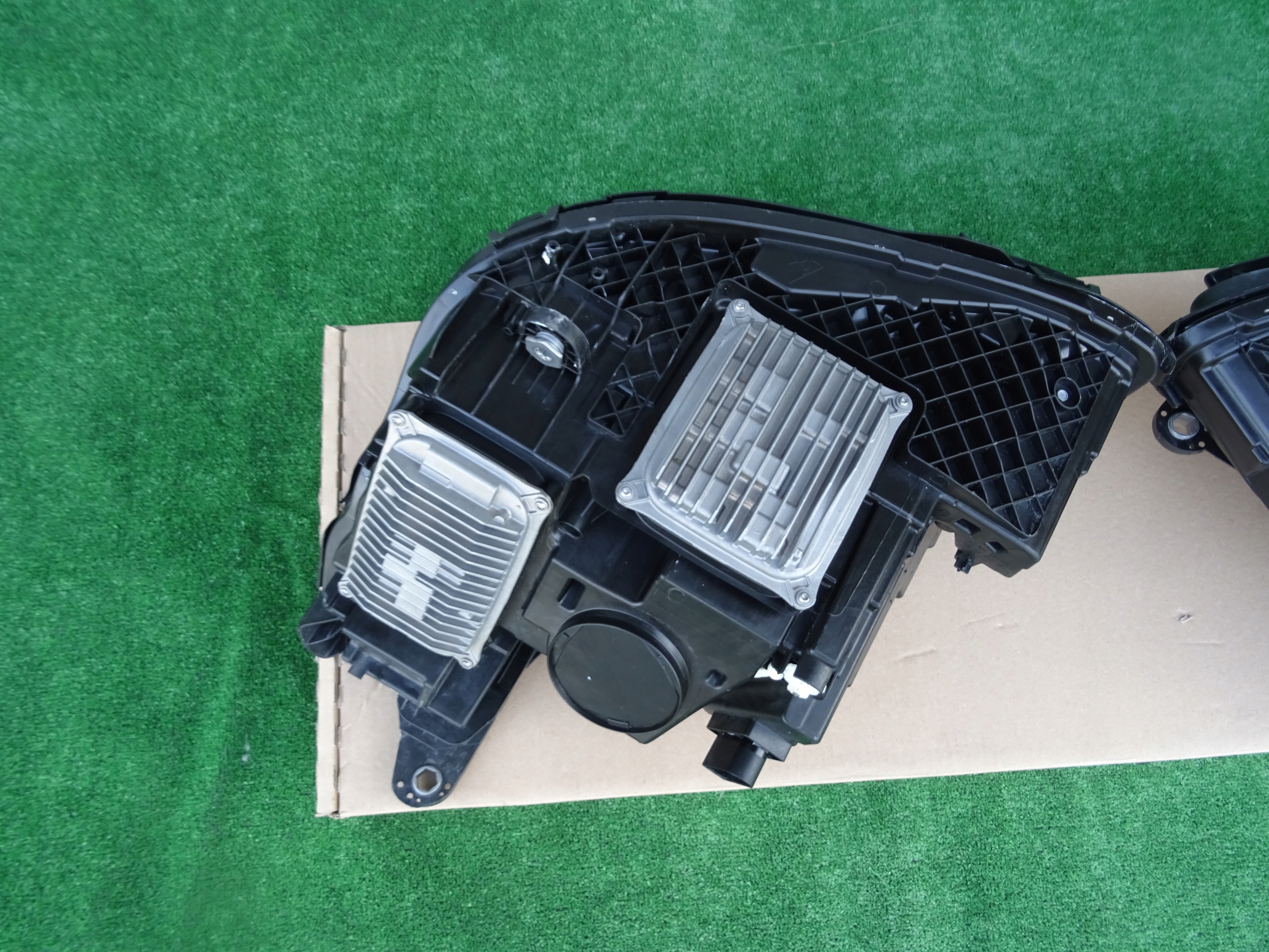 LAMPY PRZÓD MERCEDES E KLASA W213 MULTIBEAM EUROPA Regulacja wysokości elektryczna